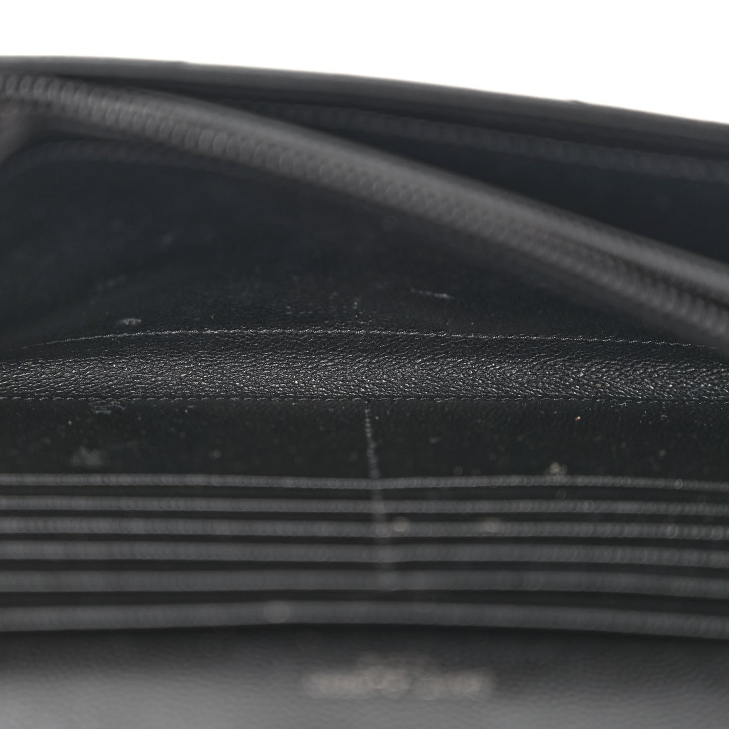 Grain De Poudre Matelasse Chevron Monogram Monochrome Chain Wallet Black