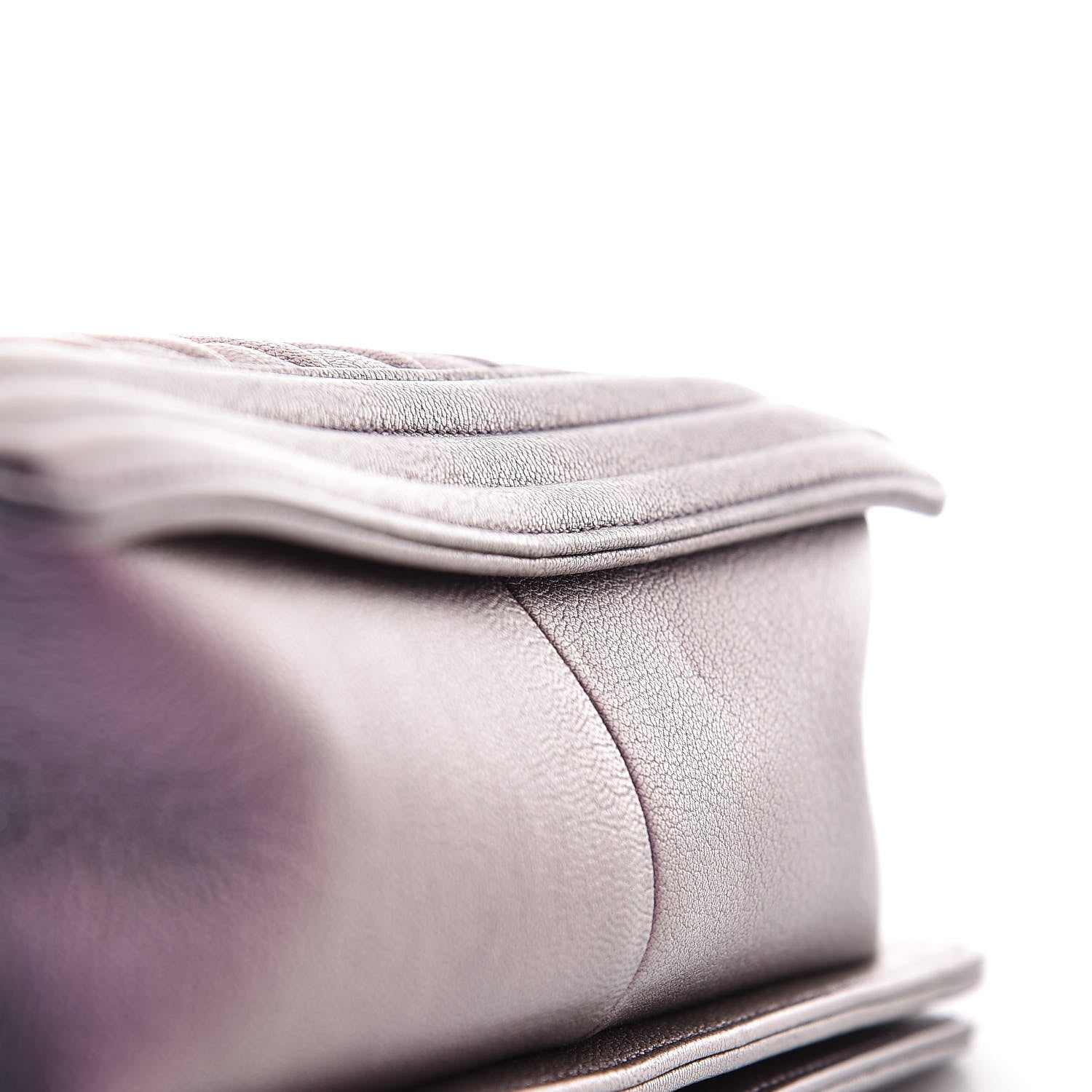Chanel Iridescent Goatskin Quilted New Medium Boy Flap Purple 13 of 17