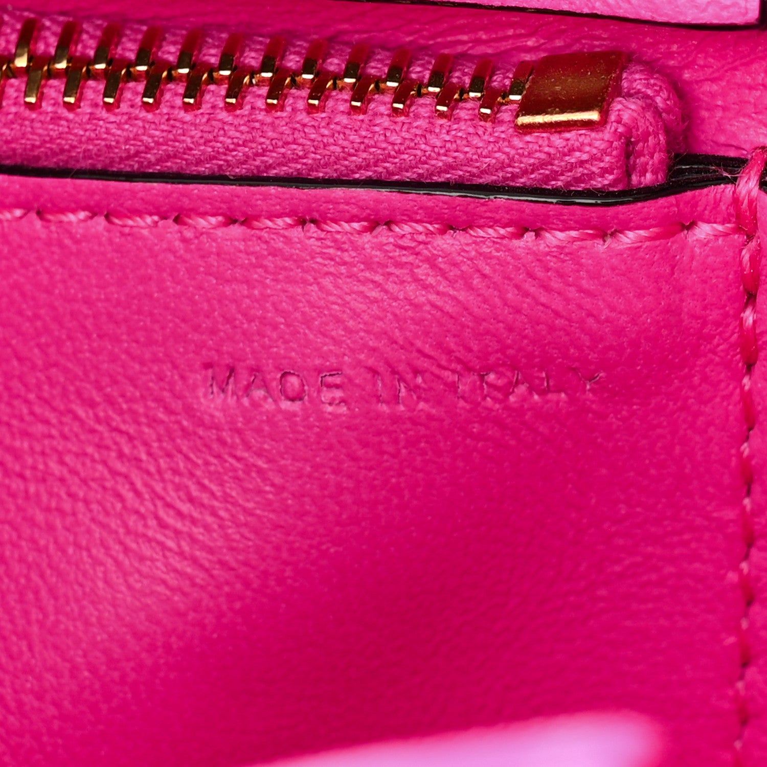 Valentino Garavani Nappa Tonal Monochrome Small One Stud Handbag Pink PP 7 of 10