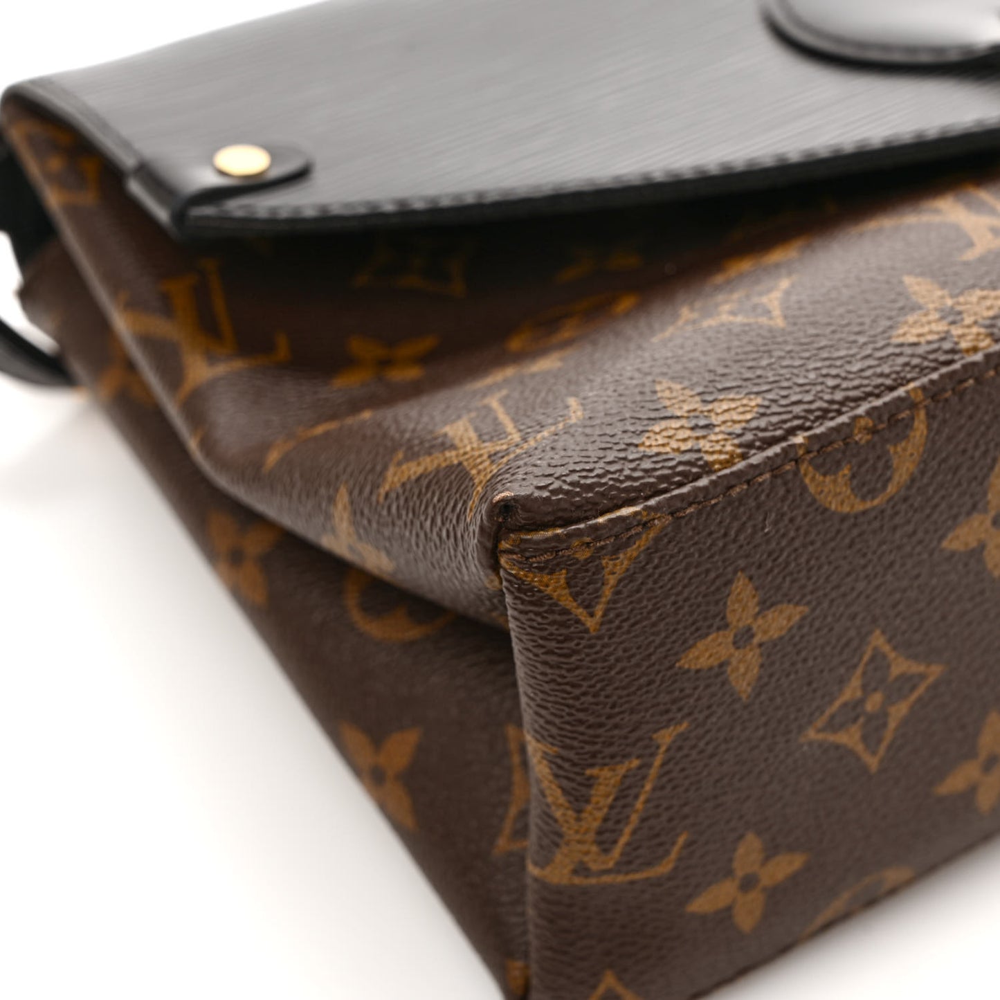 Epi Monogram Saint Michel Black