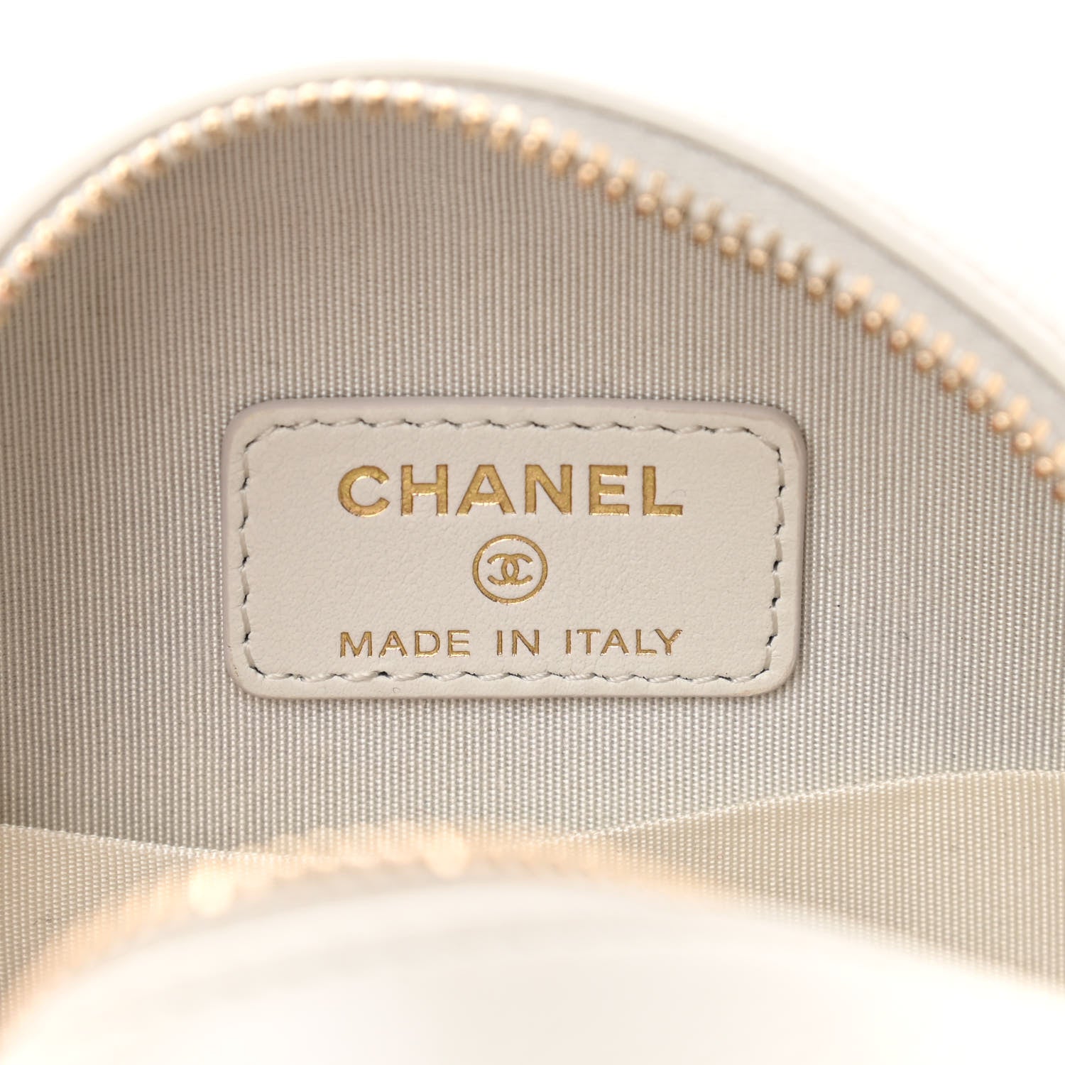 Chanel Shiny Goatskin Quilted Chanel 19 Round Clutch With Chain White 6 of 11