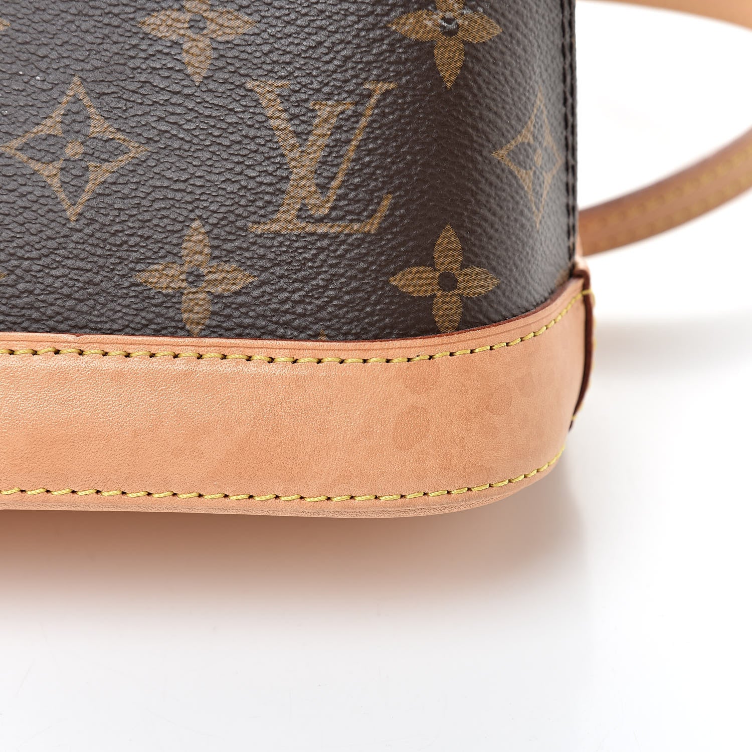 Louis Vuitton Monogram Alma BB 12 of 14