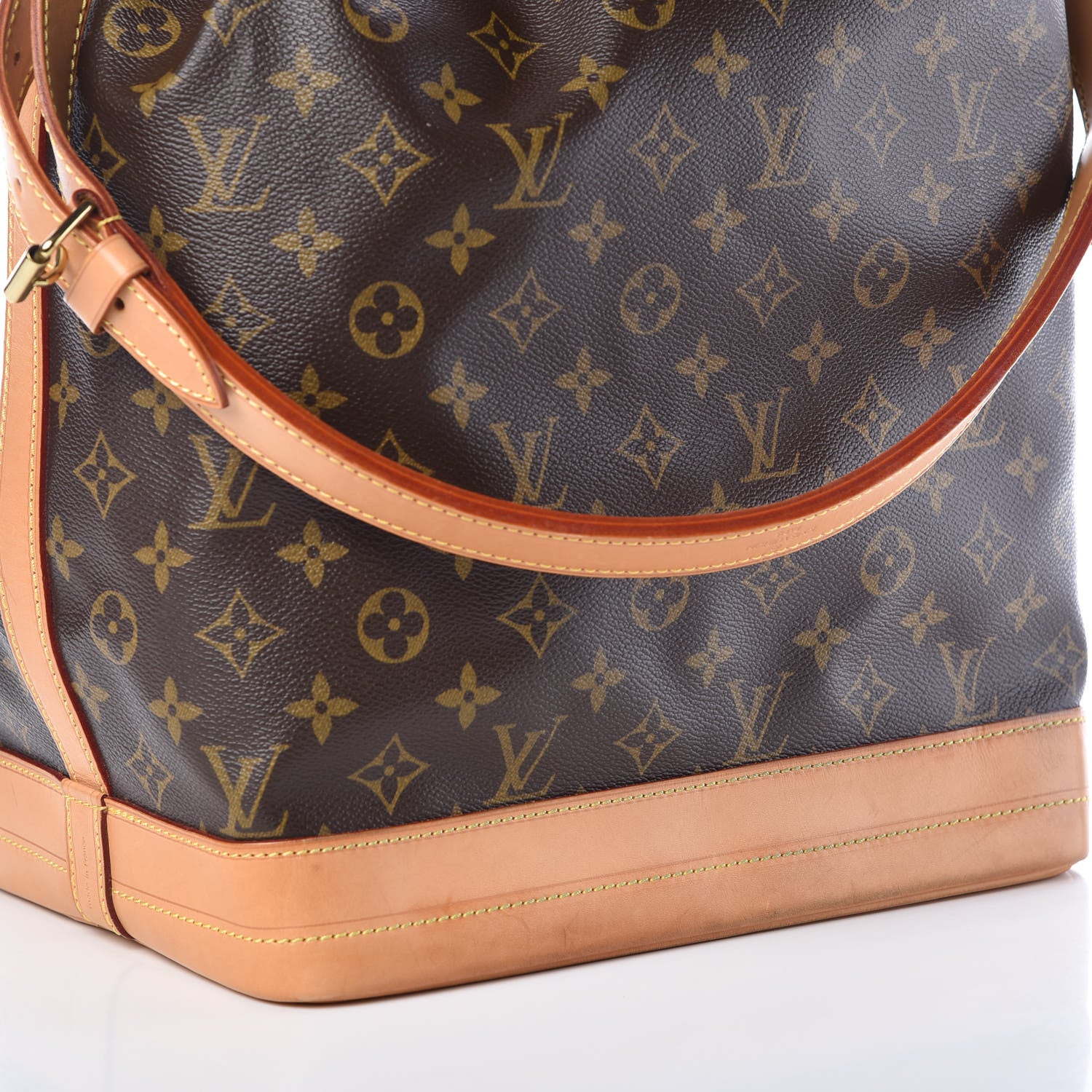 Louis Vuitton Monogram Noe 10 of 12
