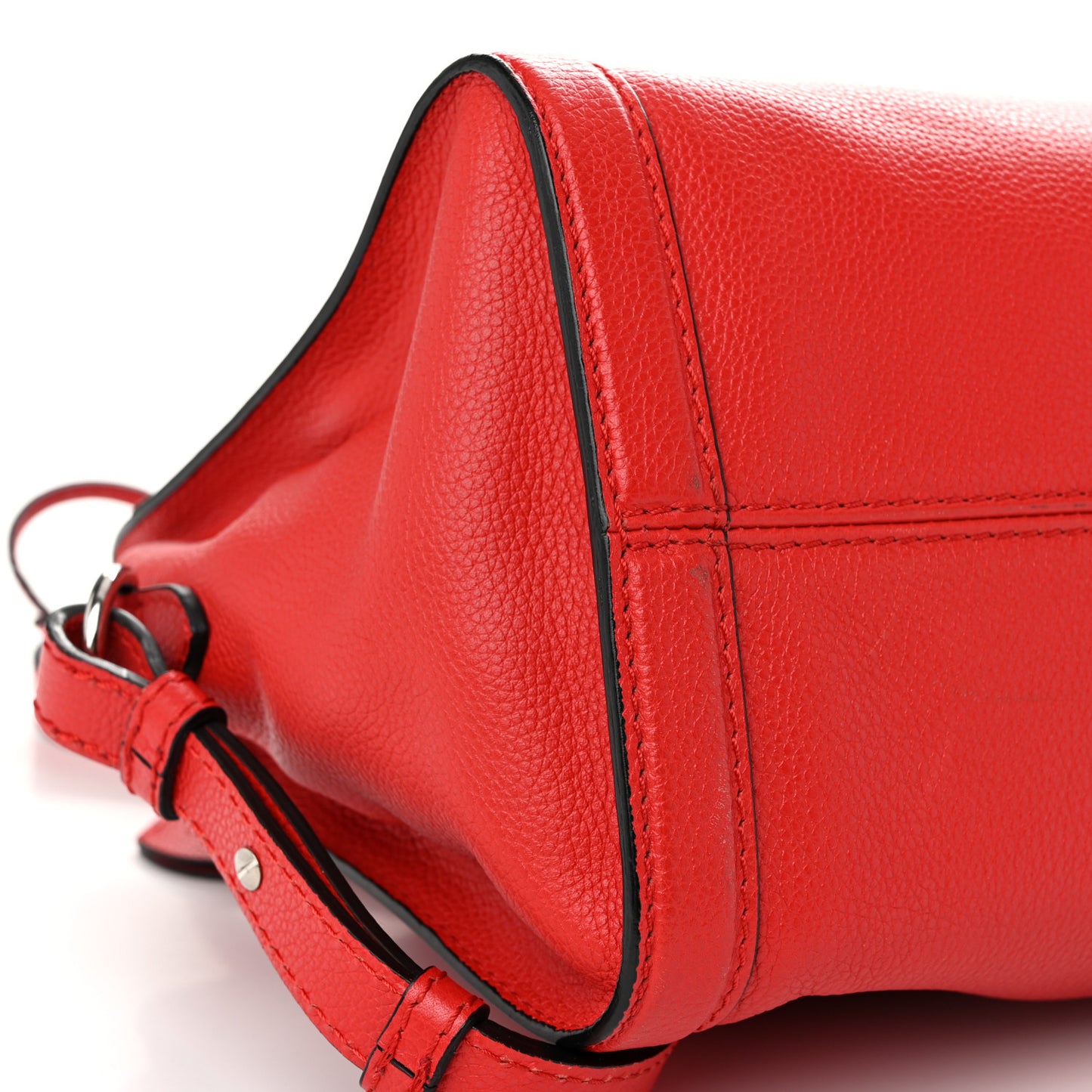 Pebbled Calfskin Small Skull Padlock Zip Around Tote Red