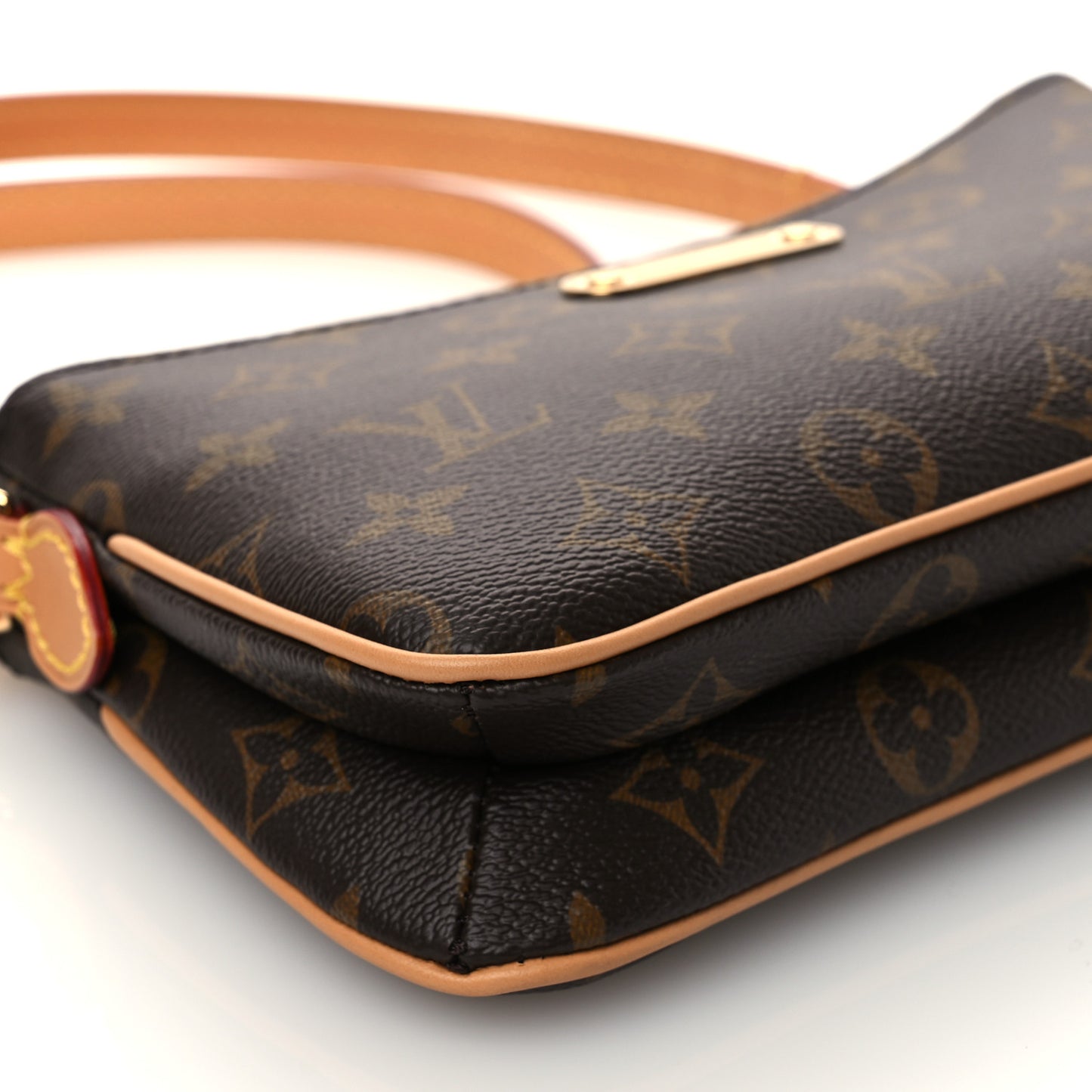 Monogram Liv Pochette