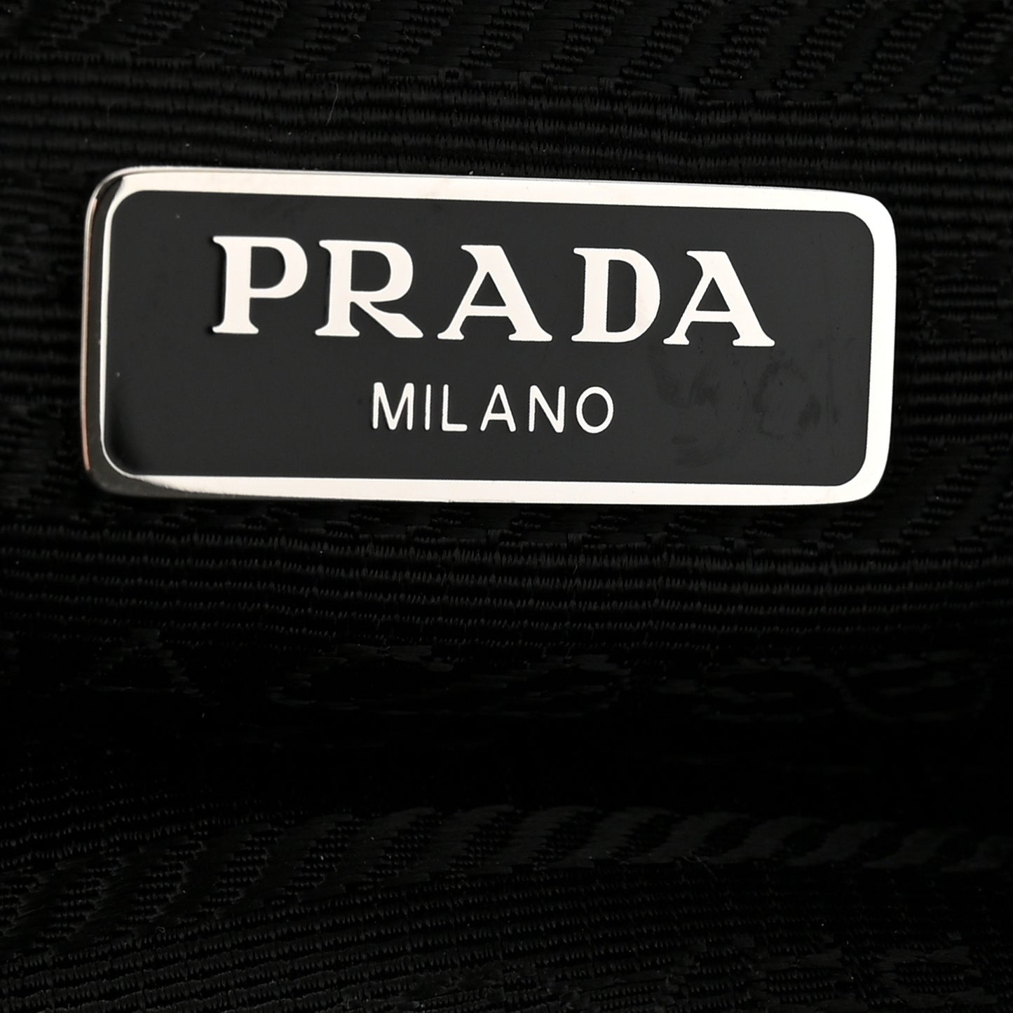 Re-Nylon Vela Pouch Black