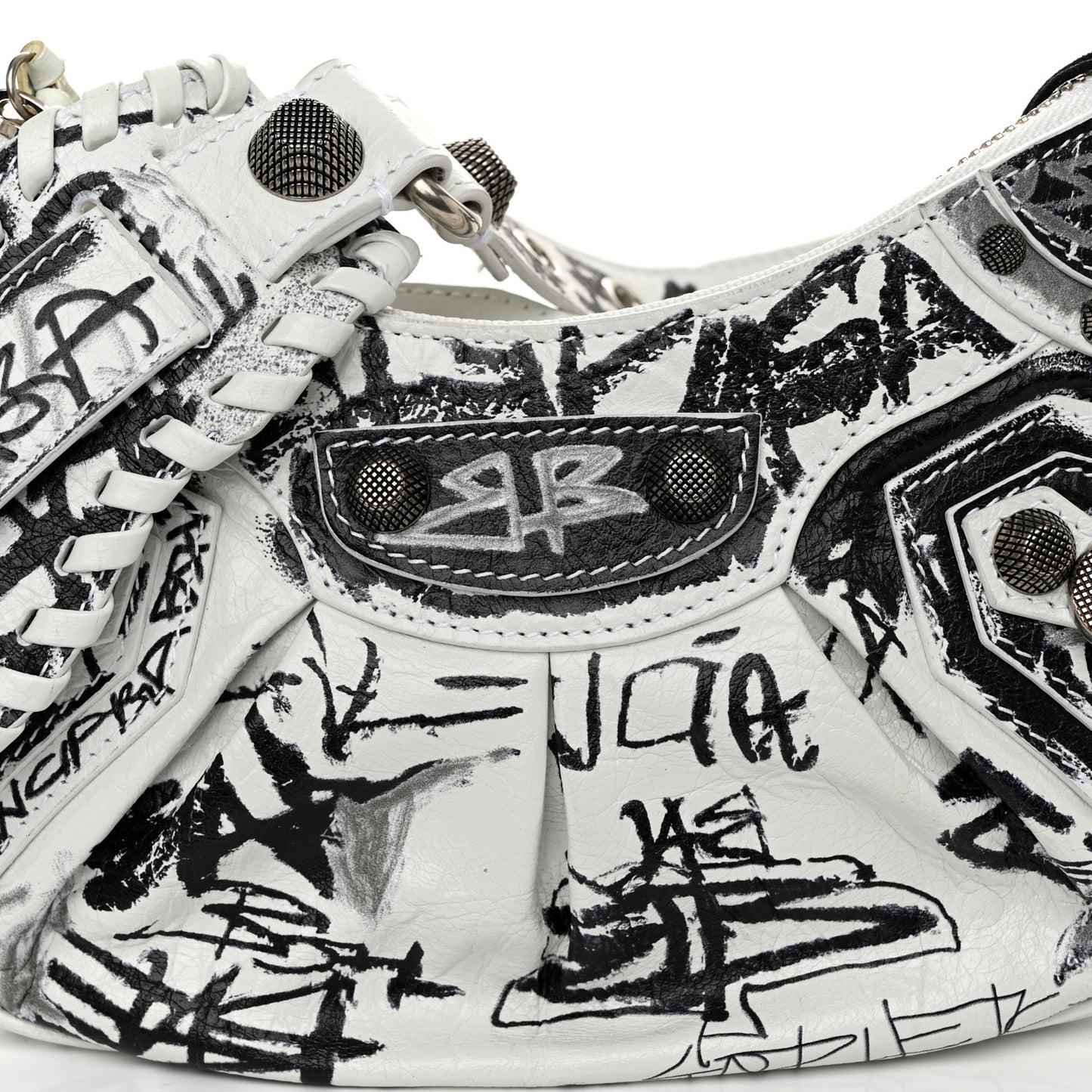 Agneau Arena Graffiti Le Cagole Shoulder Bag XS White Black
