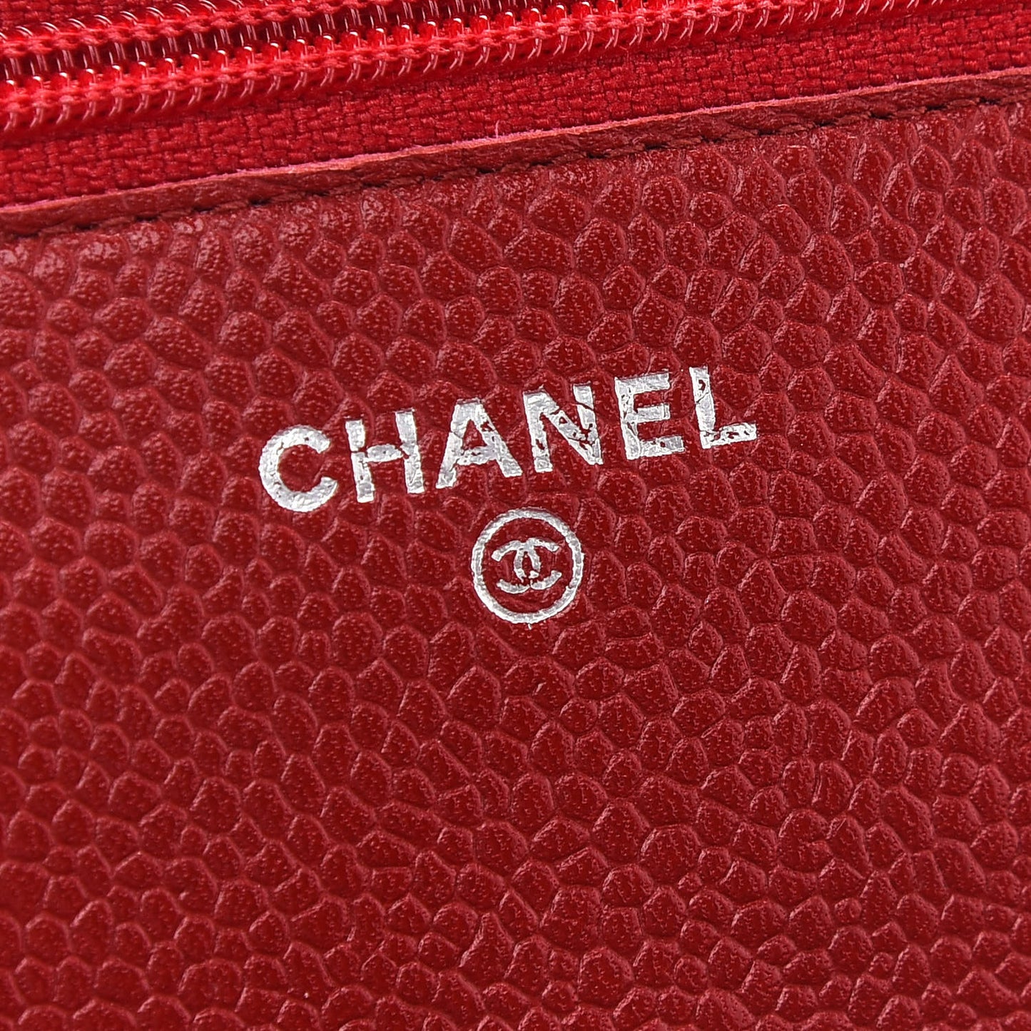 Caviar Quilted Wallet On Chain WOC Red