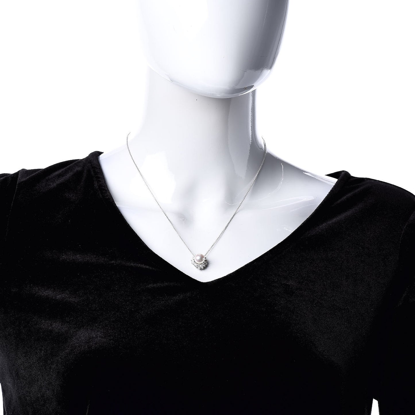 Platinum Pearl Diamond Victoria Pendant Necklace