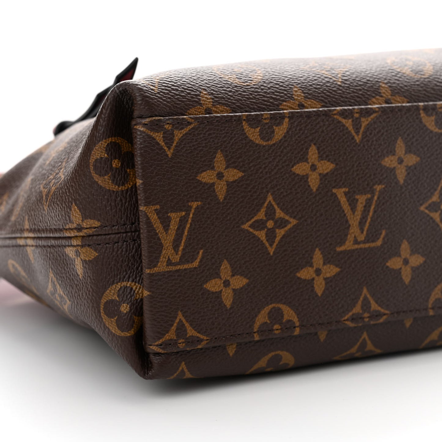 Monogram Tuileries Besace Rose Bruyere
