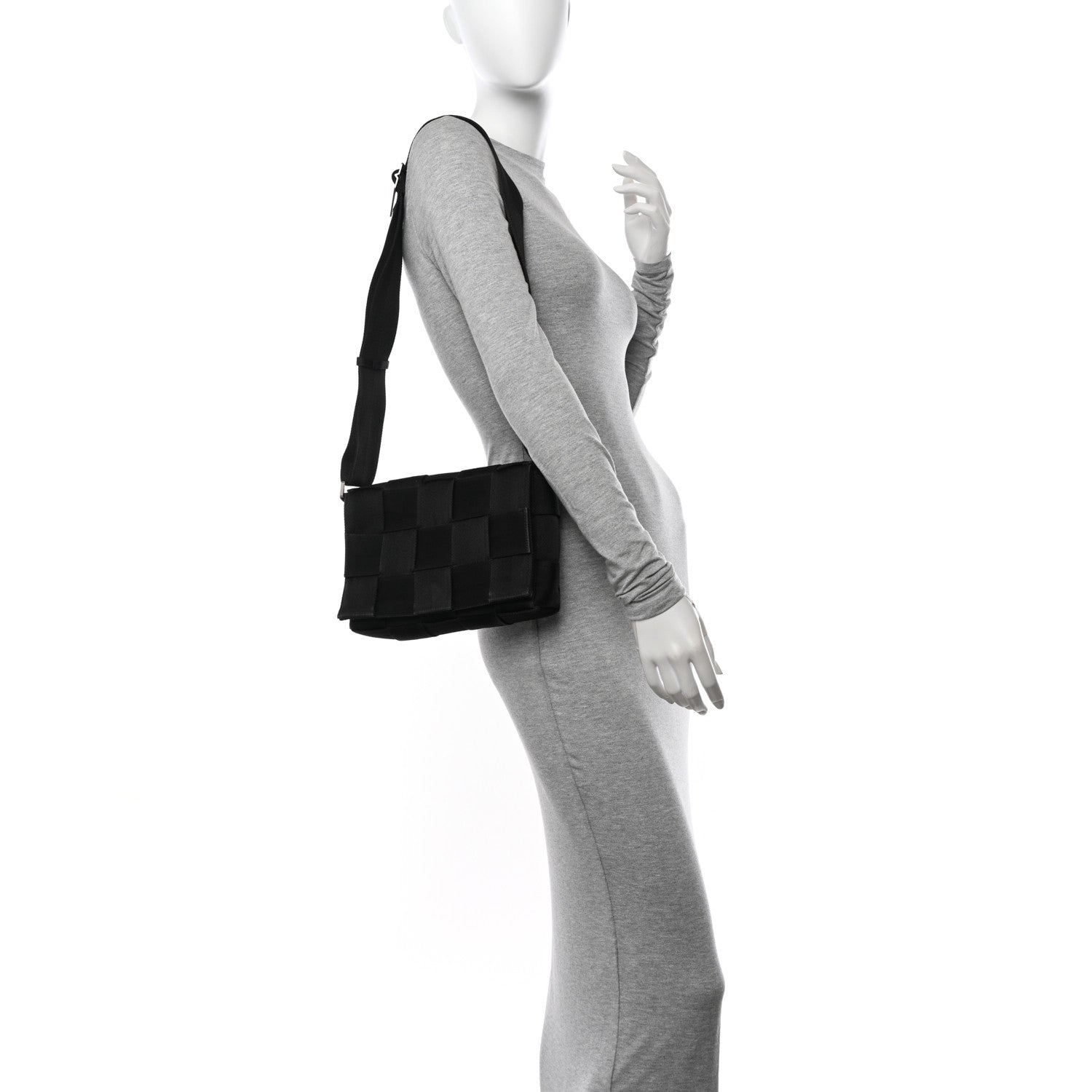 Bottega Veneta Webbing Maxi Intrecciato Cassette Bag Black 2 of 10