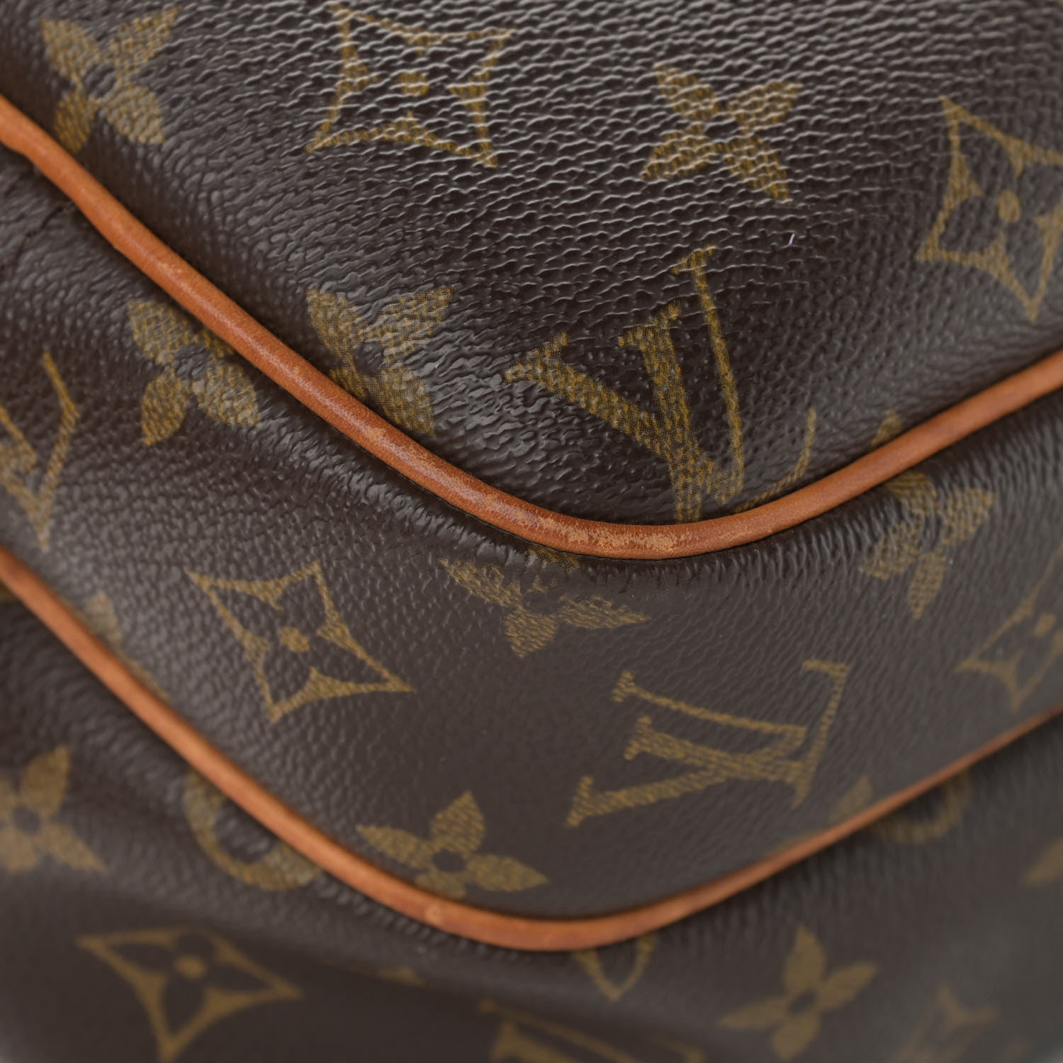 Louis Vuitton Monogram Reporter PM 10 of 18