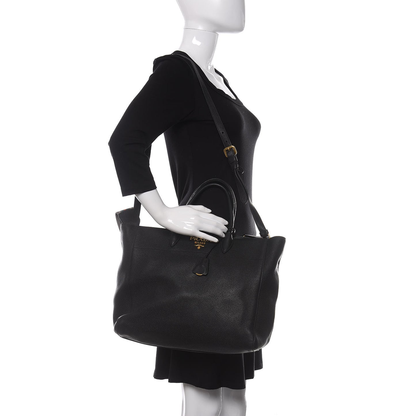 Vitello Daino Tote Black