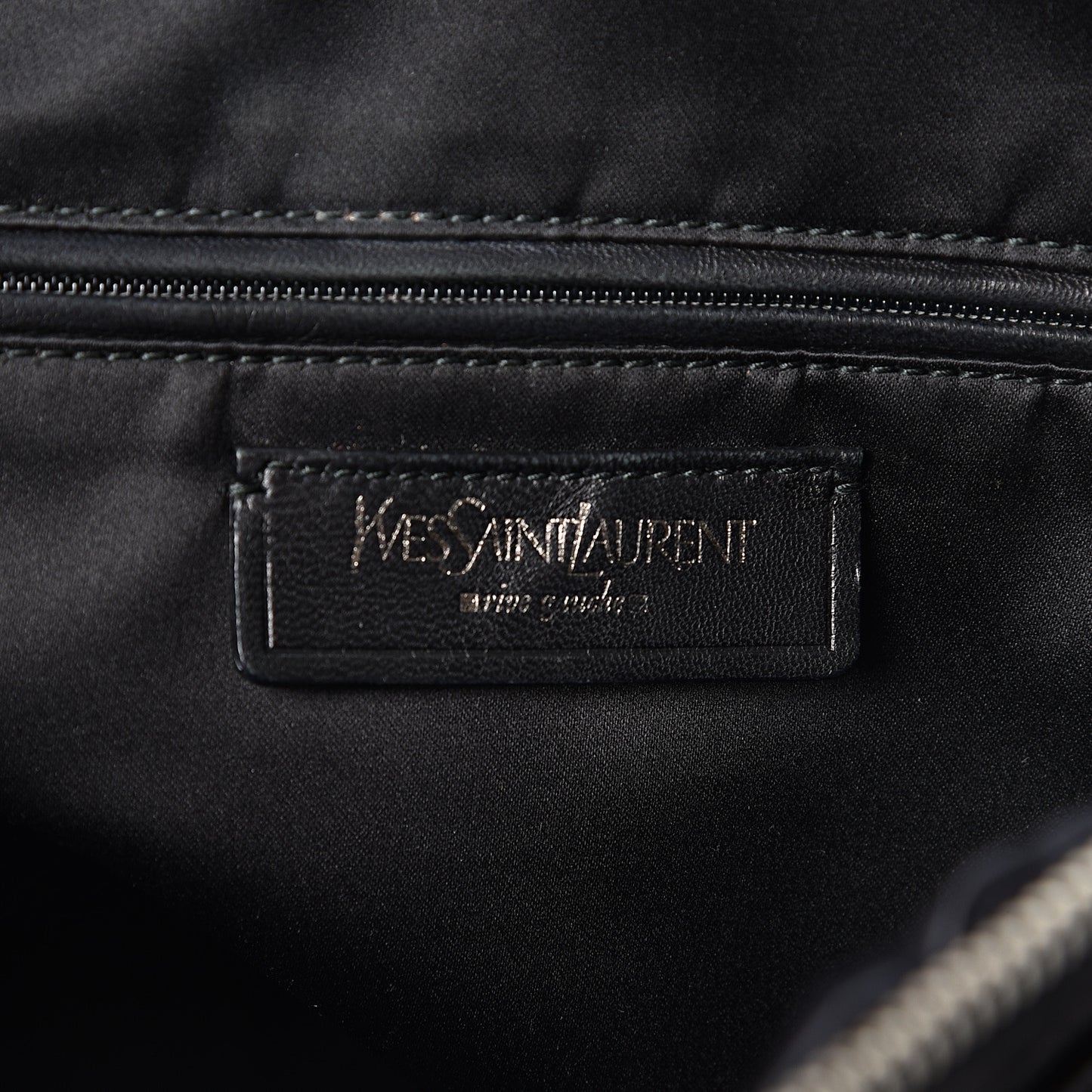 Calfskin Large Muse Black