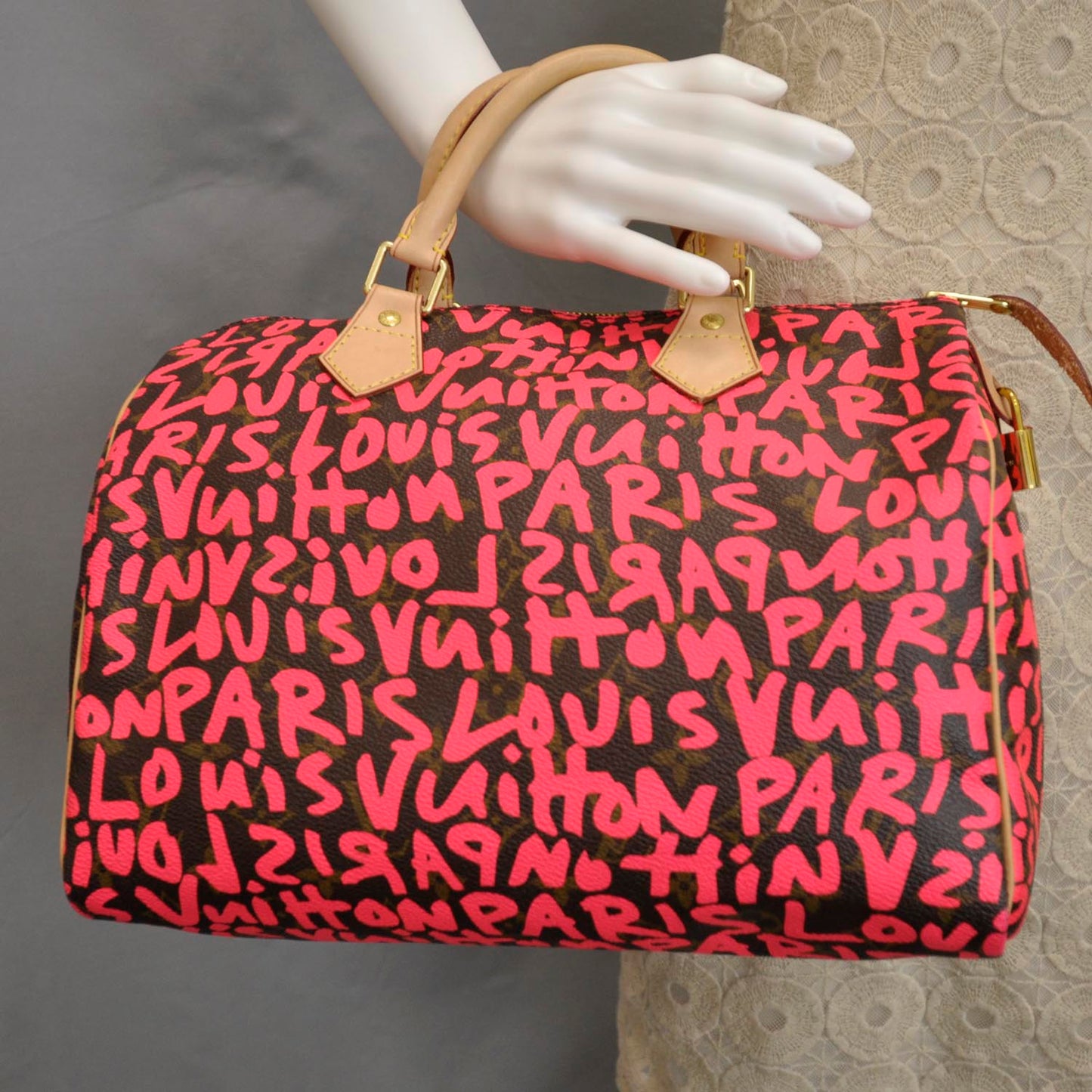 Monogram Graffiti Speedy 30 Fuchsia