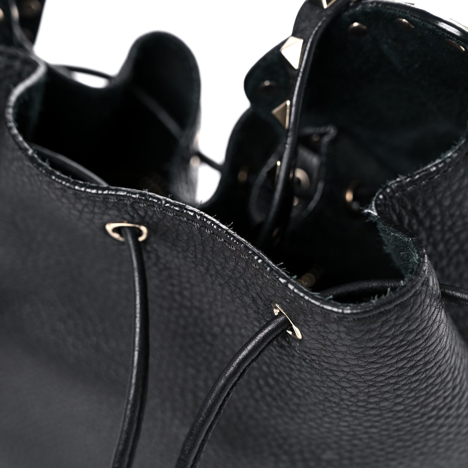 Valentino Garavani Grained Calfskin Rockstud Bucket Bag Black 15 of 15