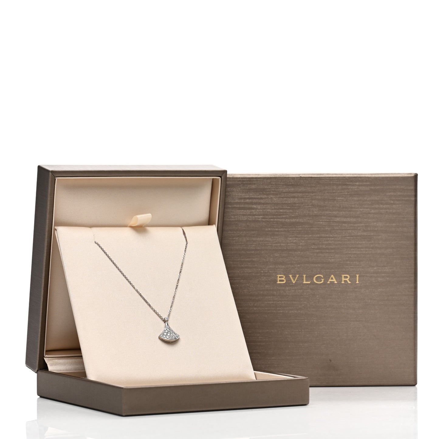 18K White Gold Diamond Divas' Dream Pave Necklace