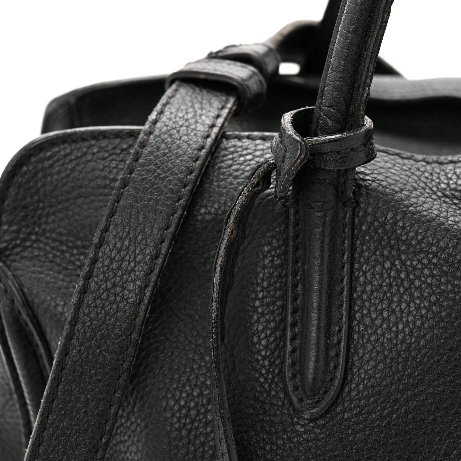 Alexander McQueen Pebbled Calfskin Small Skull Padlock Zip Around