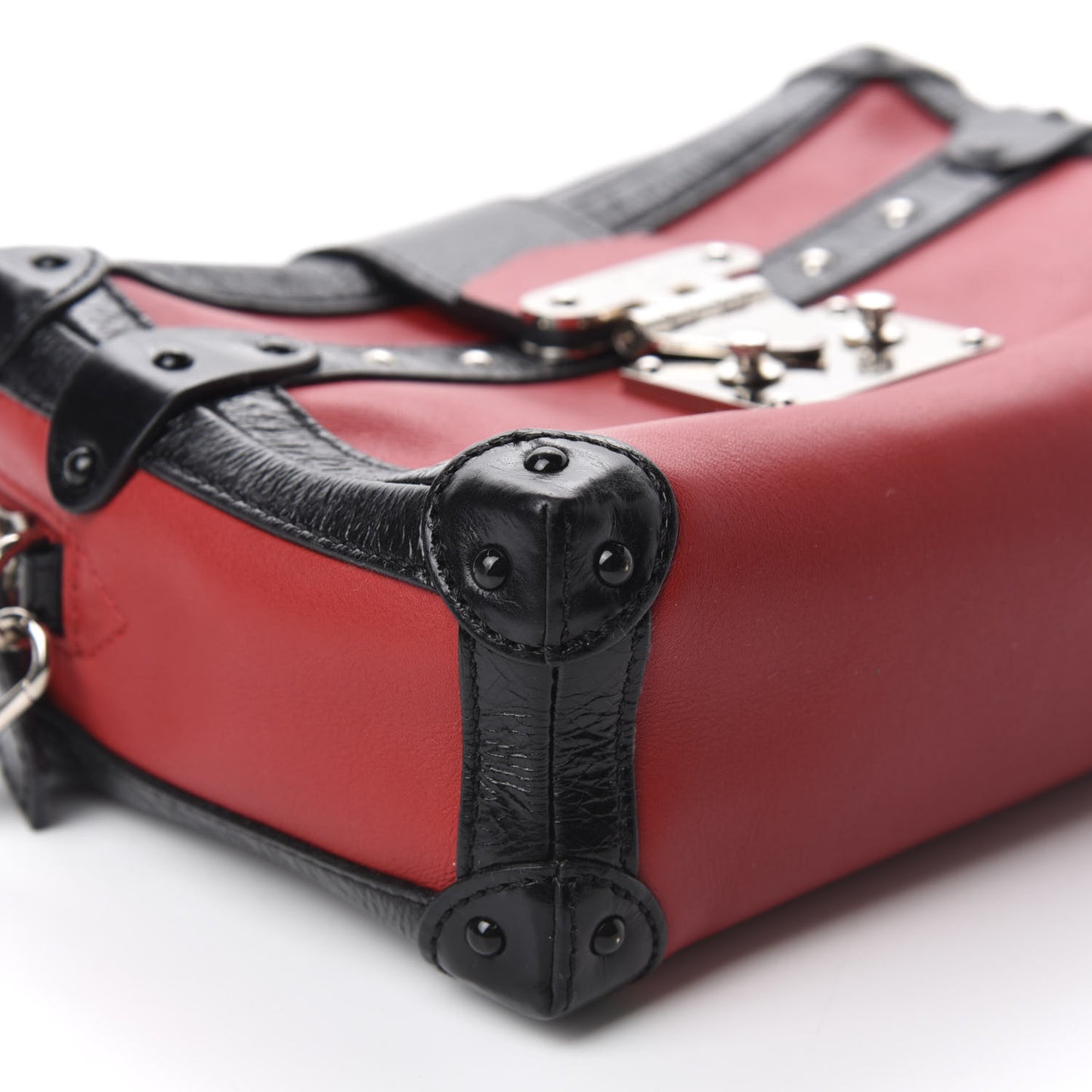 Calfskin Petite Malle Soft MM Rouge