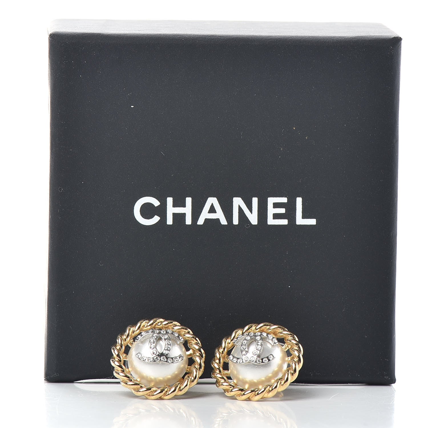 Chanel Pearl Crystal CC-Casino Round Earrings Gold 5 of 5