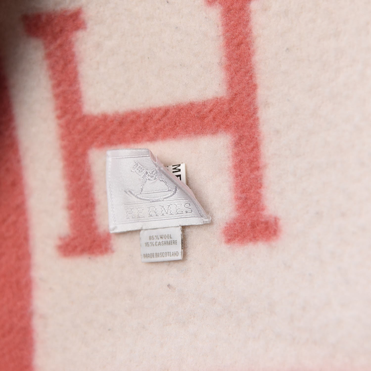 Hermes Wool Cashmere Avalon Baby Blanket Rose Airelle White 4 of 4