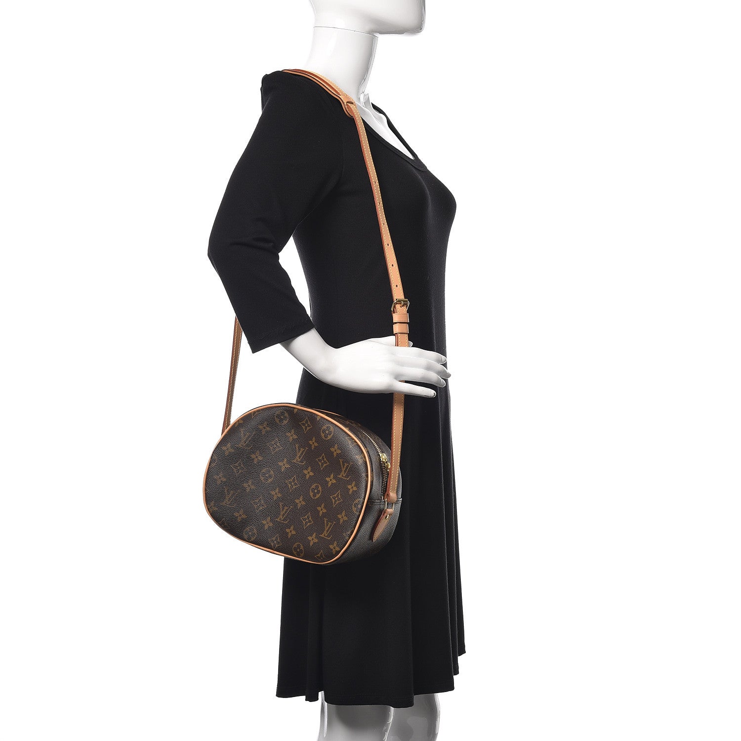 Louis Vuitton Monogram Blois 2 of 14