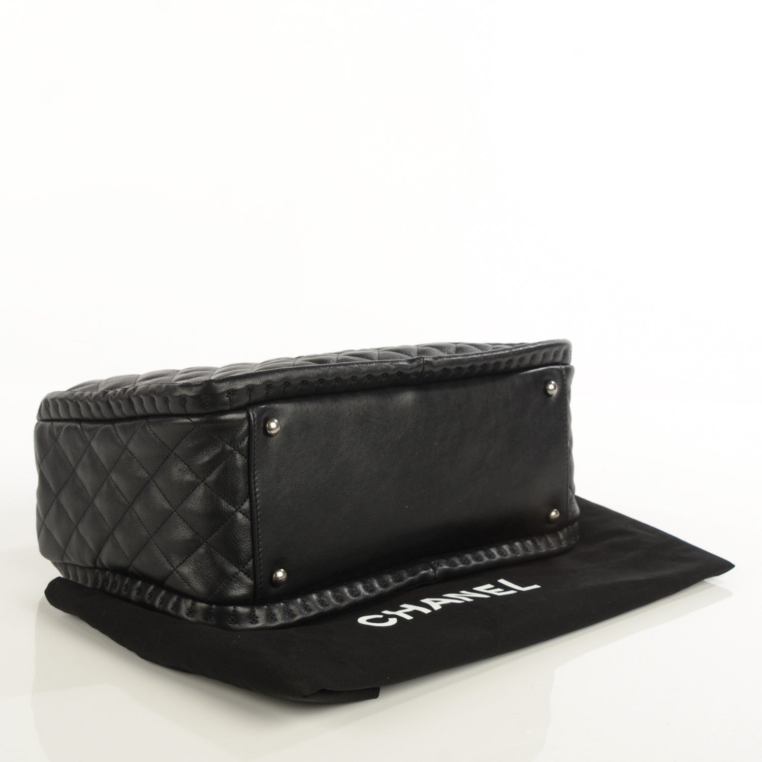 Chanel Calfskin Quilted Istanbul Small Tote Black 4 of 7