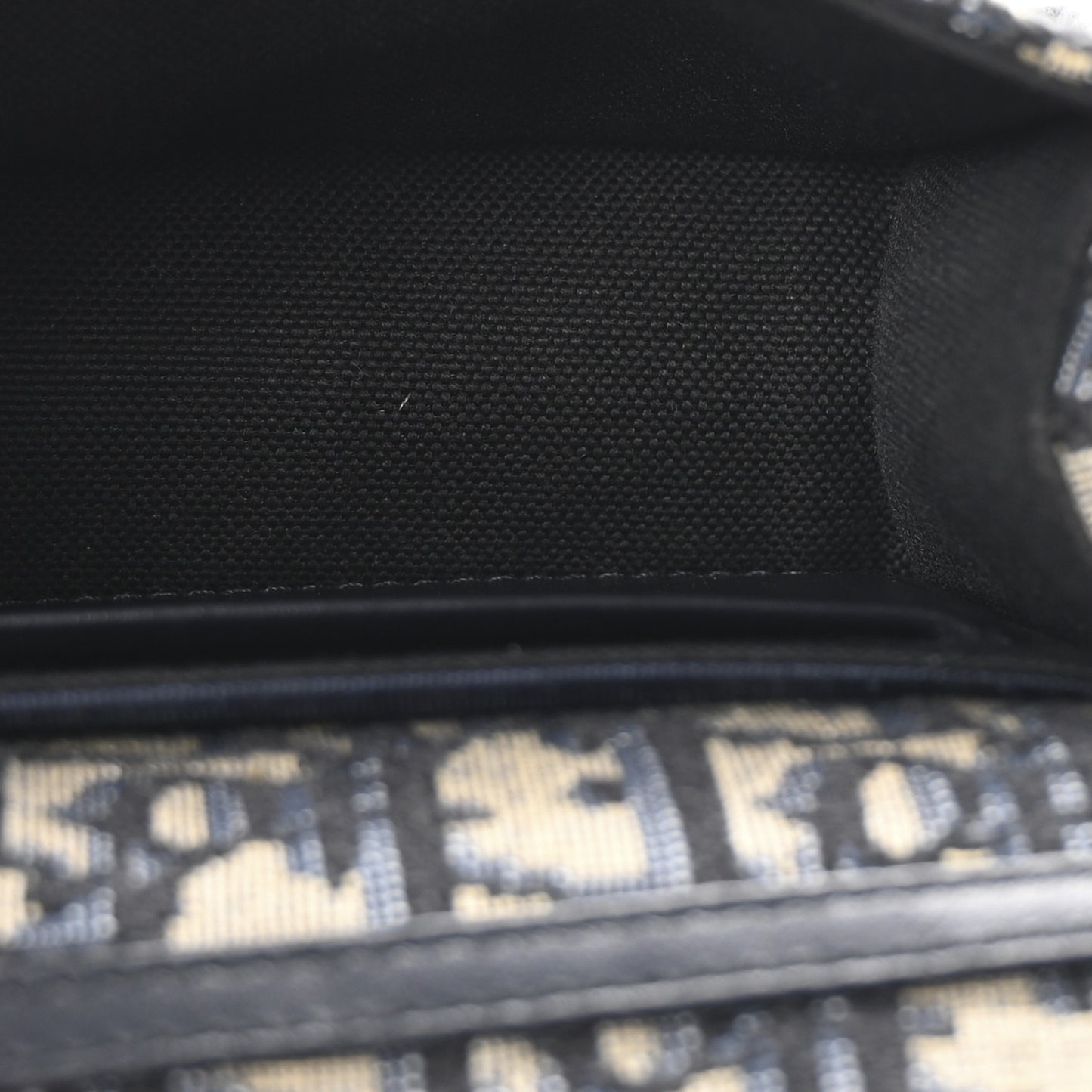 Oblique Nano 30 Montaigne Pouch Blue