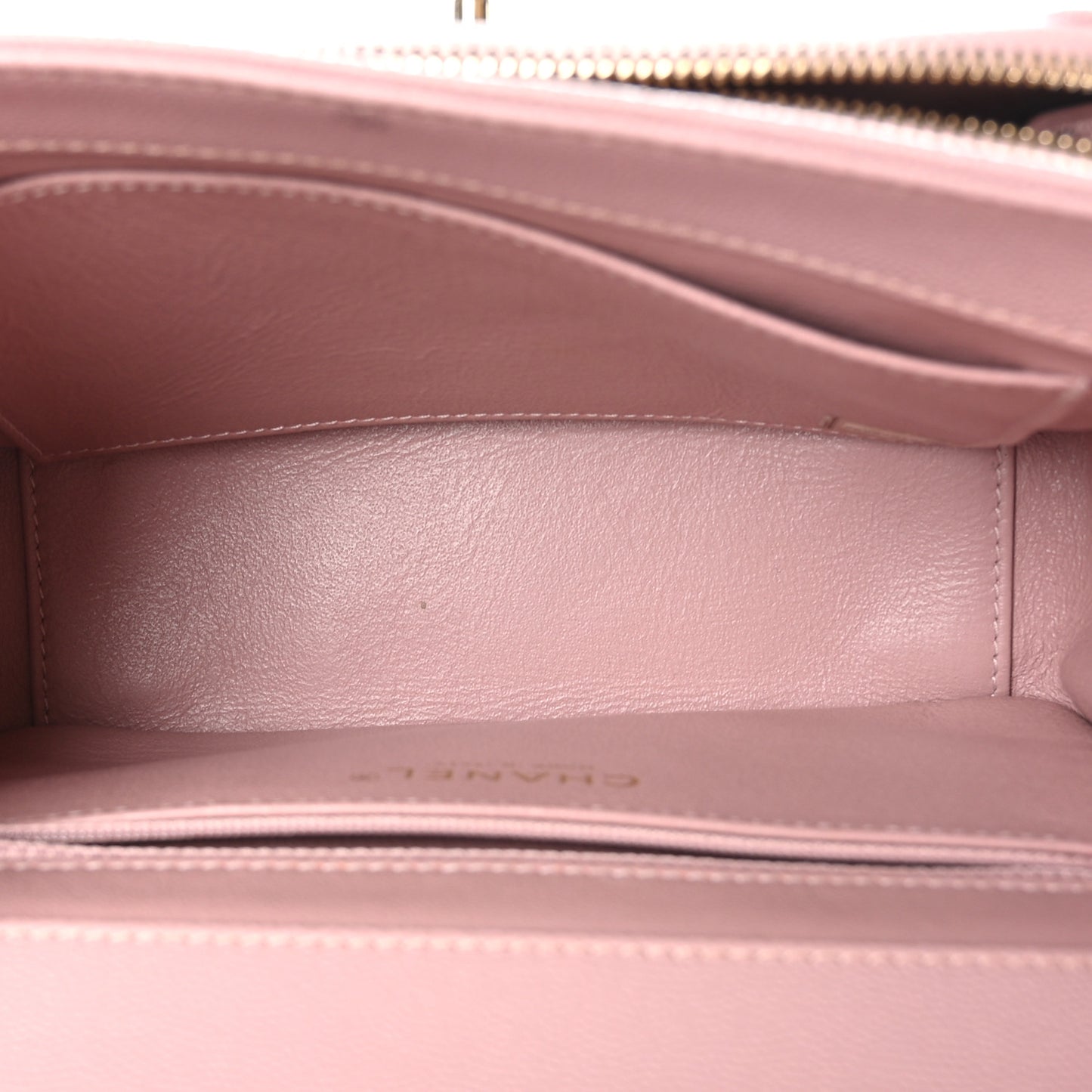 Caviar Quilted Medium Business Affinity Flap Light Pink