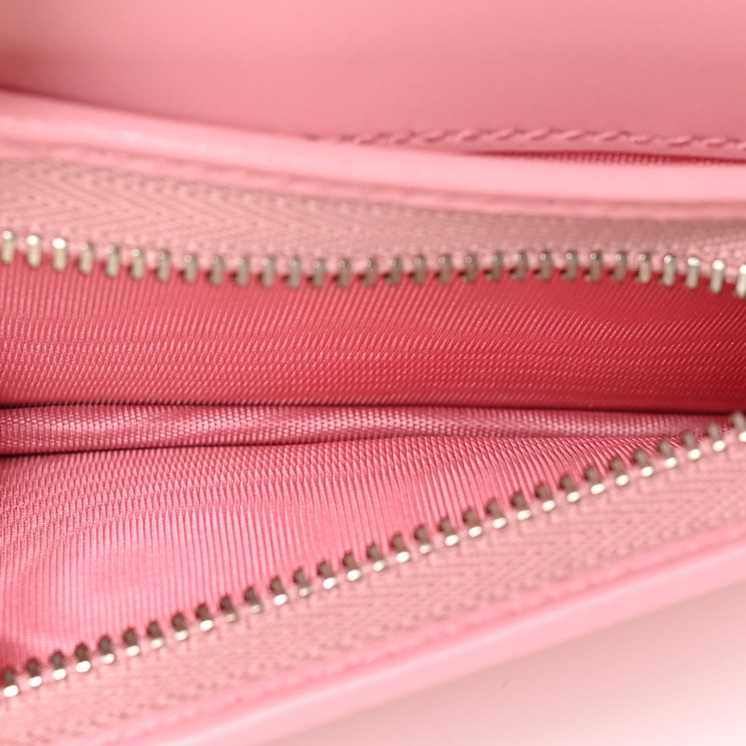 Gucci Calfskin Matelasse GG Marmont Mini Wallet On Chain Wild Rose 4 of 11