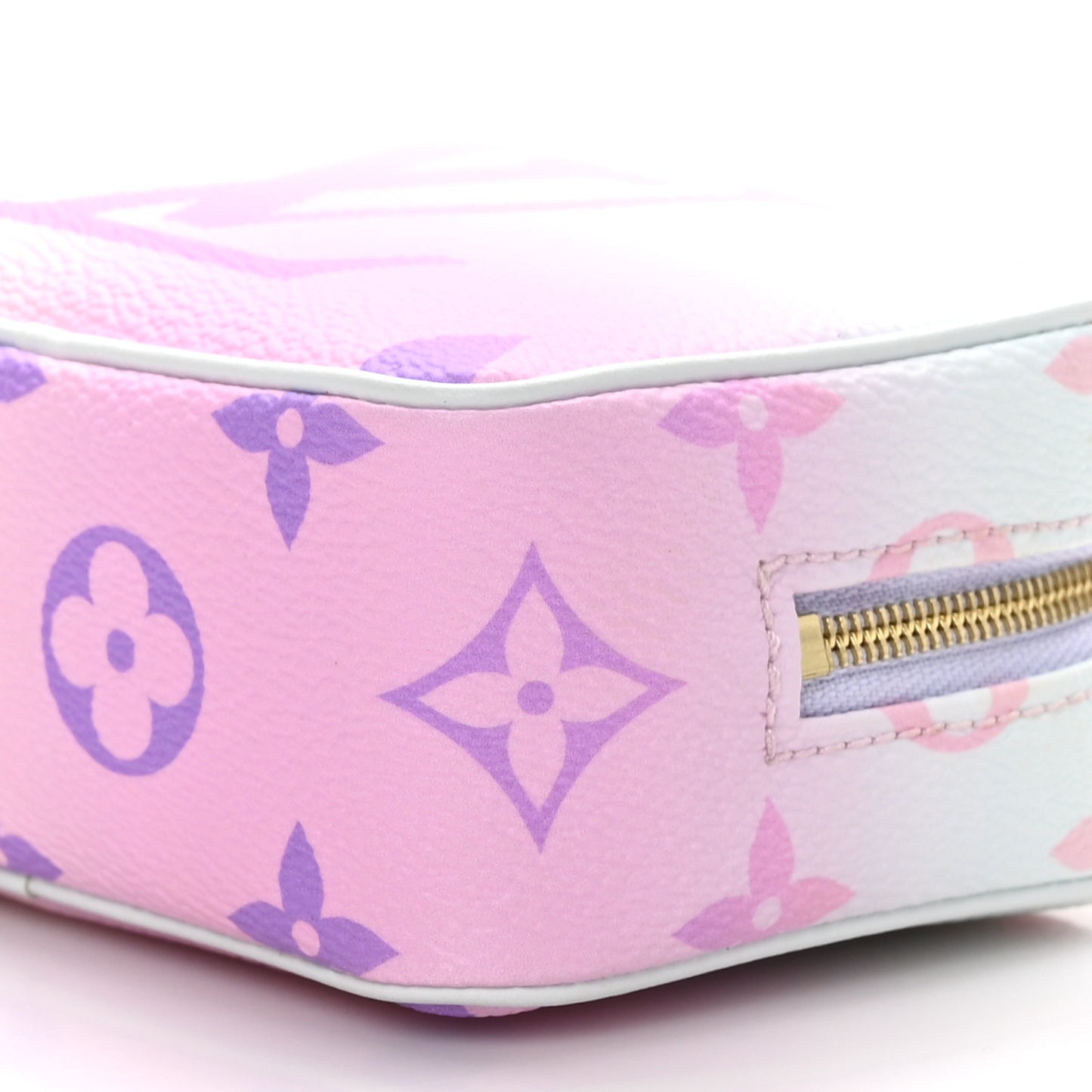 LOUIS VUITTON Monogram Giant Spring In The City Wapity Case Sunrise Pastel