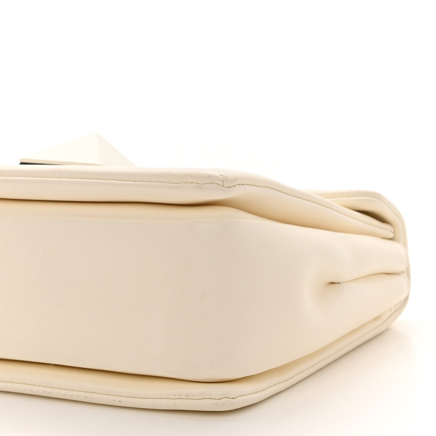 Nappa Lacquer Monochrome One Stud Chain Clutch Ivory