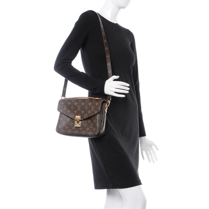 Louis Vuitton Monogram Pochette Metis 2 of 8