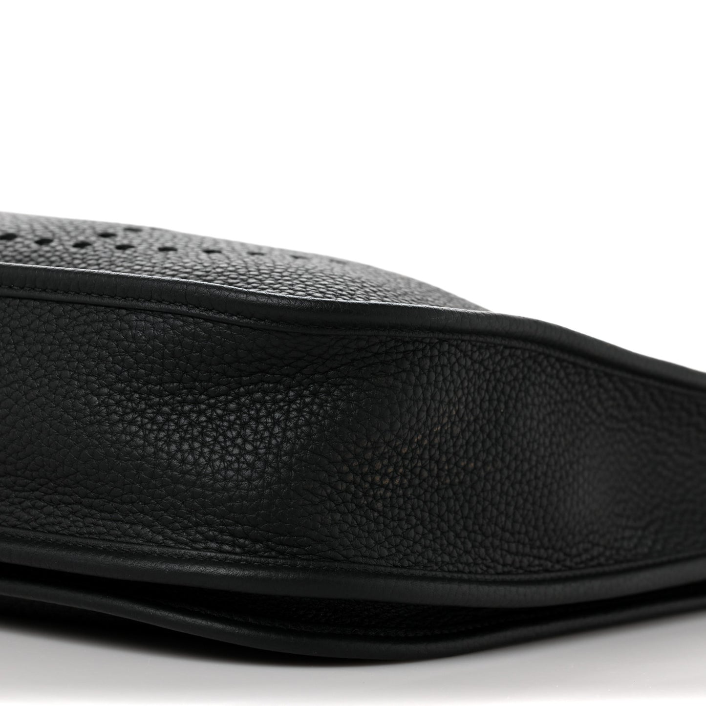 Taurillon Clemence Evelyne III PM Black