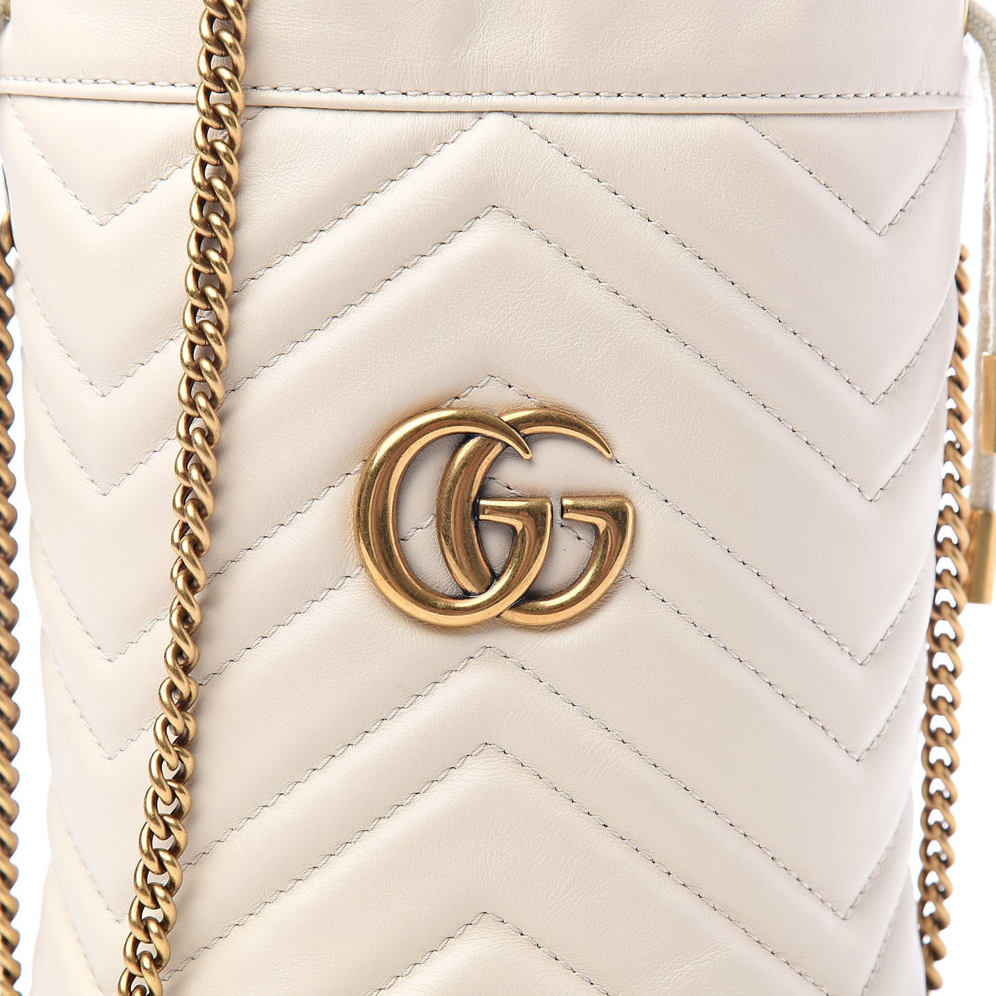 Calfskin Matelasse Mini GG Marmont 2.0 Bucket Bag White