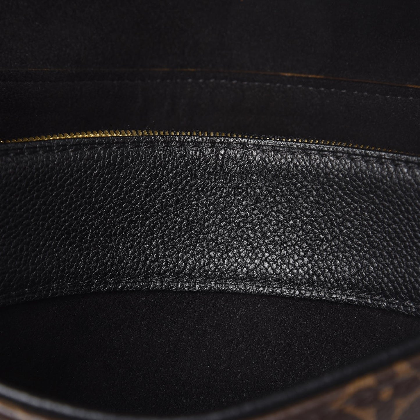 Monogram Pallas Chain Black