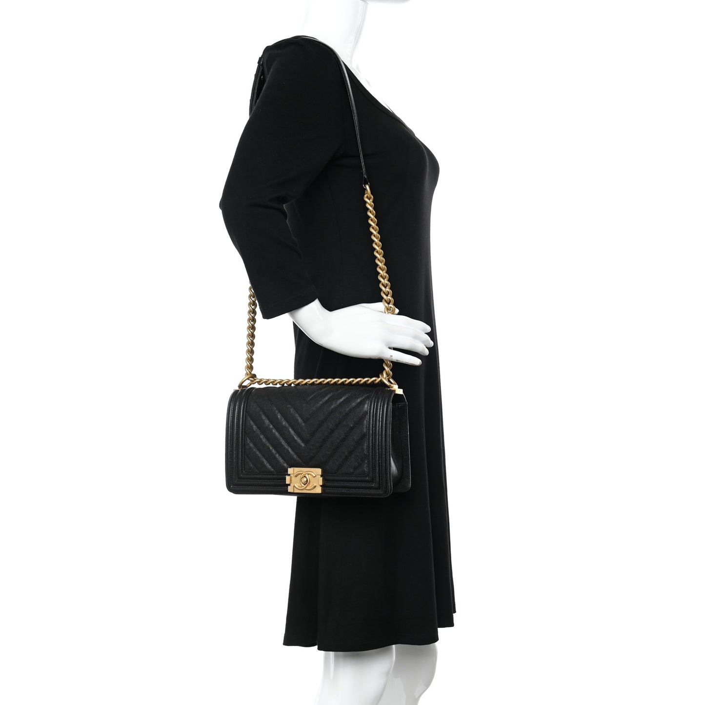 Caviar Chevron Quilted Medium Boy Flap Black
