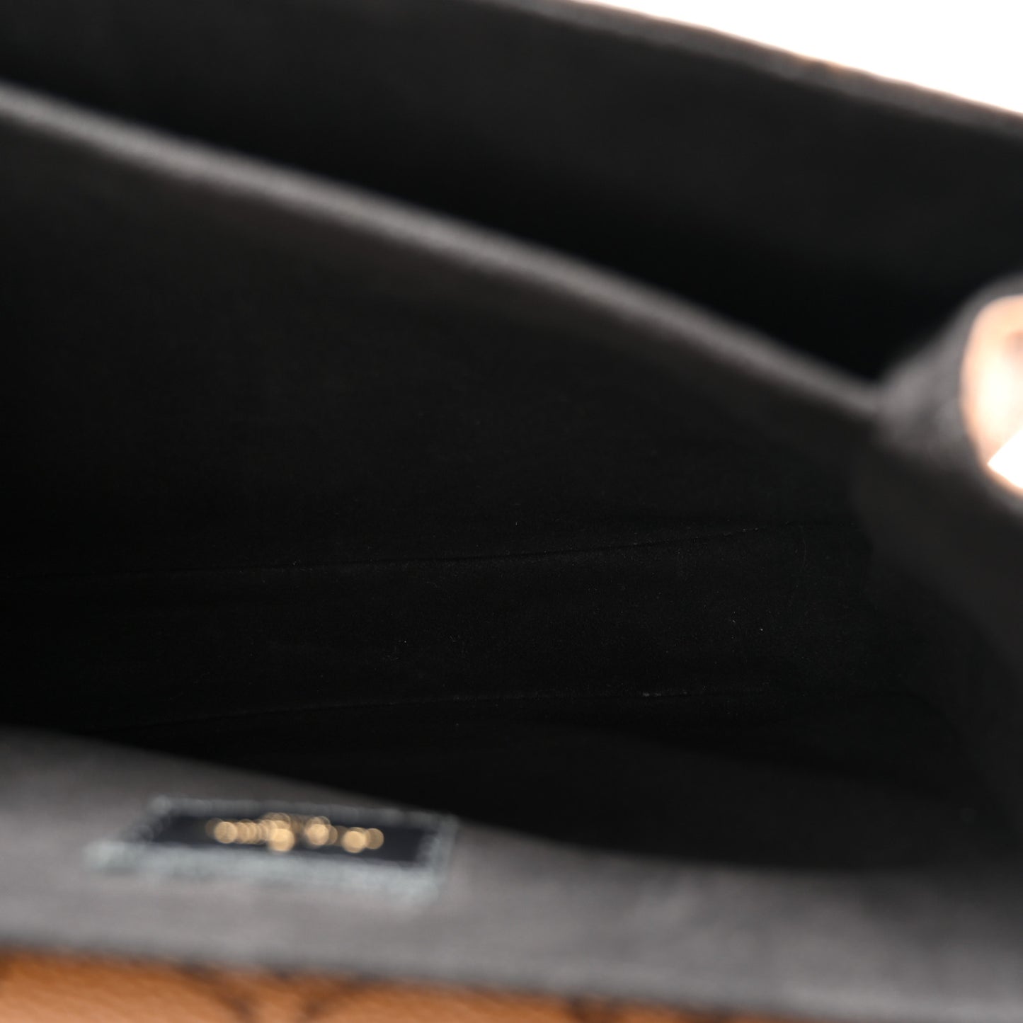 Reverse Monogram Pochette Metis