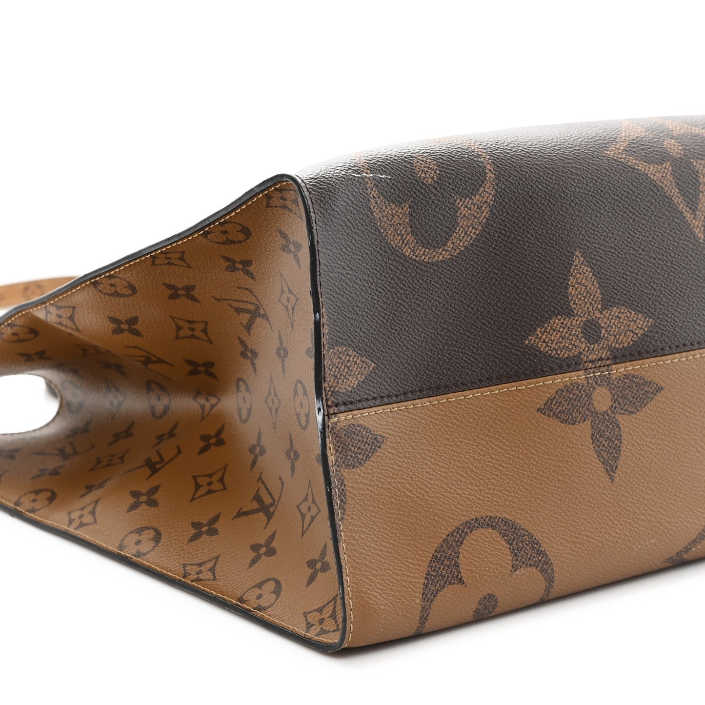 Reverse Monogram Giant Onthego GM