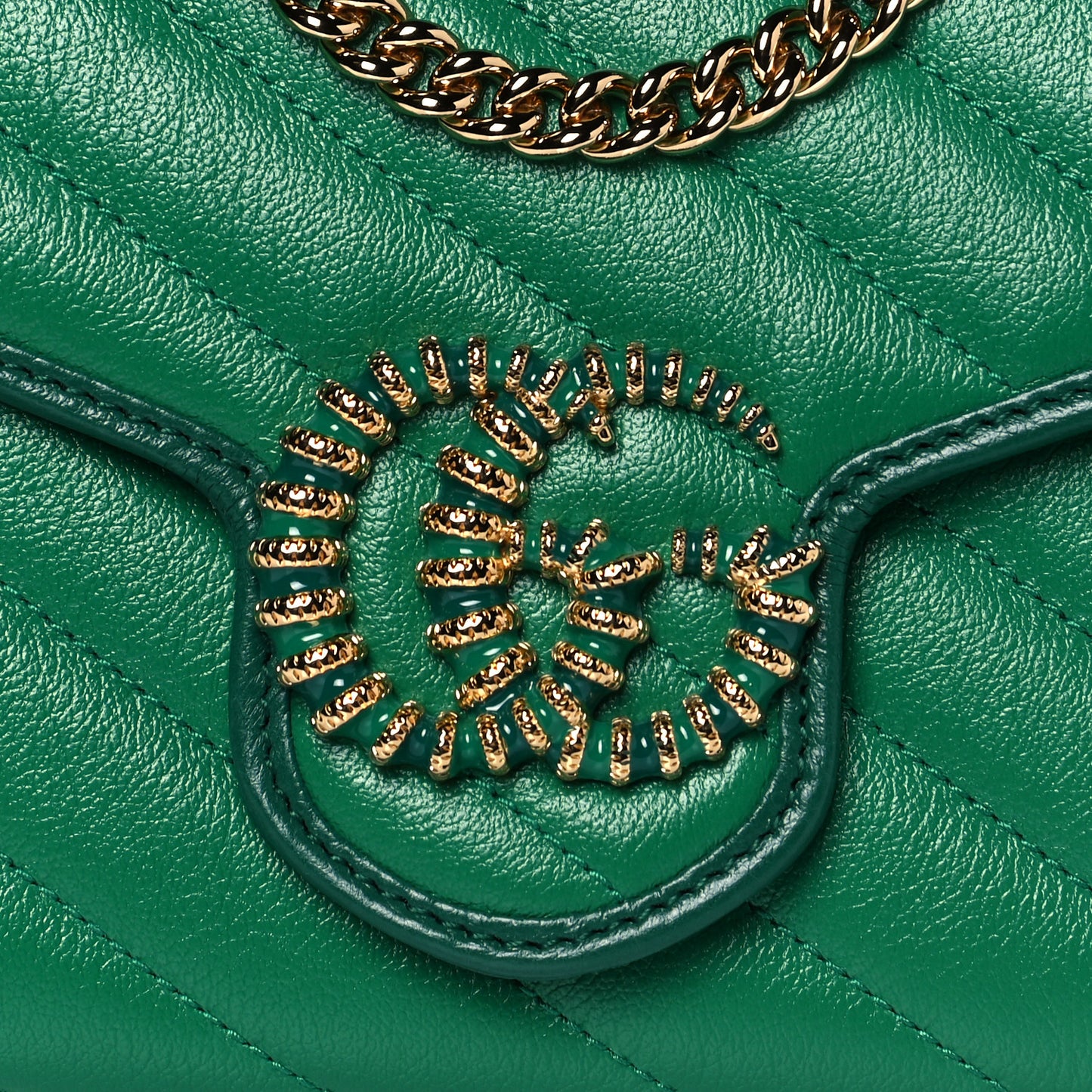 Azalea Calfskin Enamel Matelasse Diagonal Torchon GG Marmont Chain Wallet New Shamrock Emerald