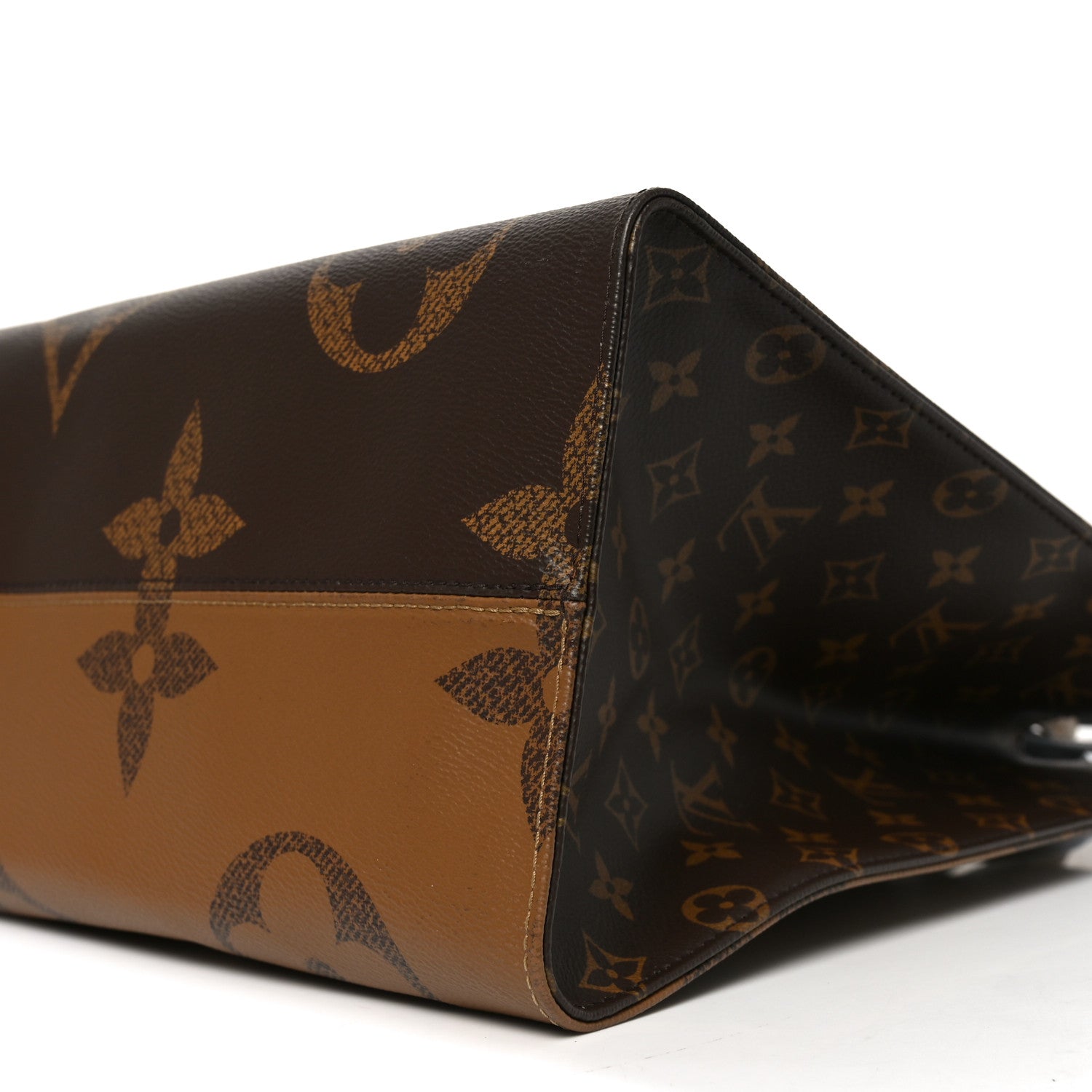 Louis Vuitton Reverse Monogram Giant Onthego GM 9 of 10