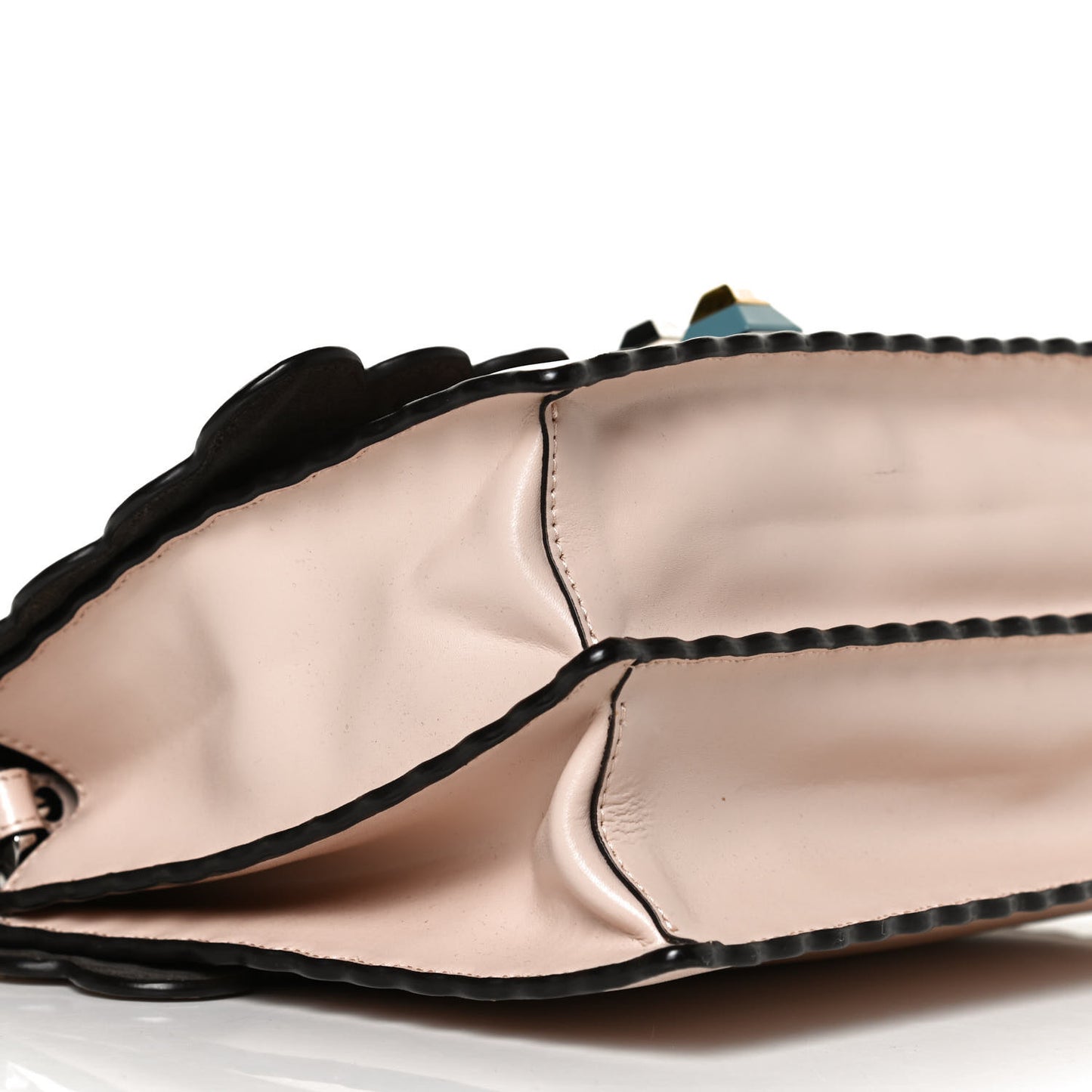 Vitello Liberty Scalloped Studded Kan I Shoulder Bag Plaster