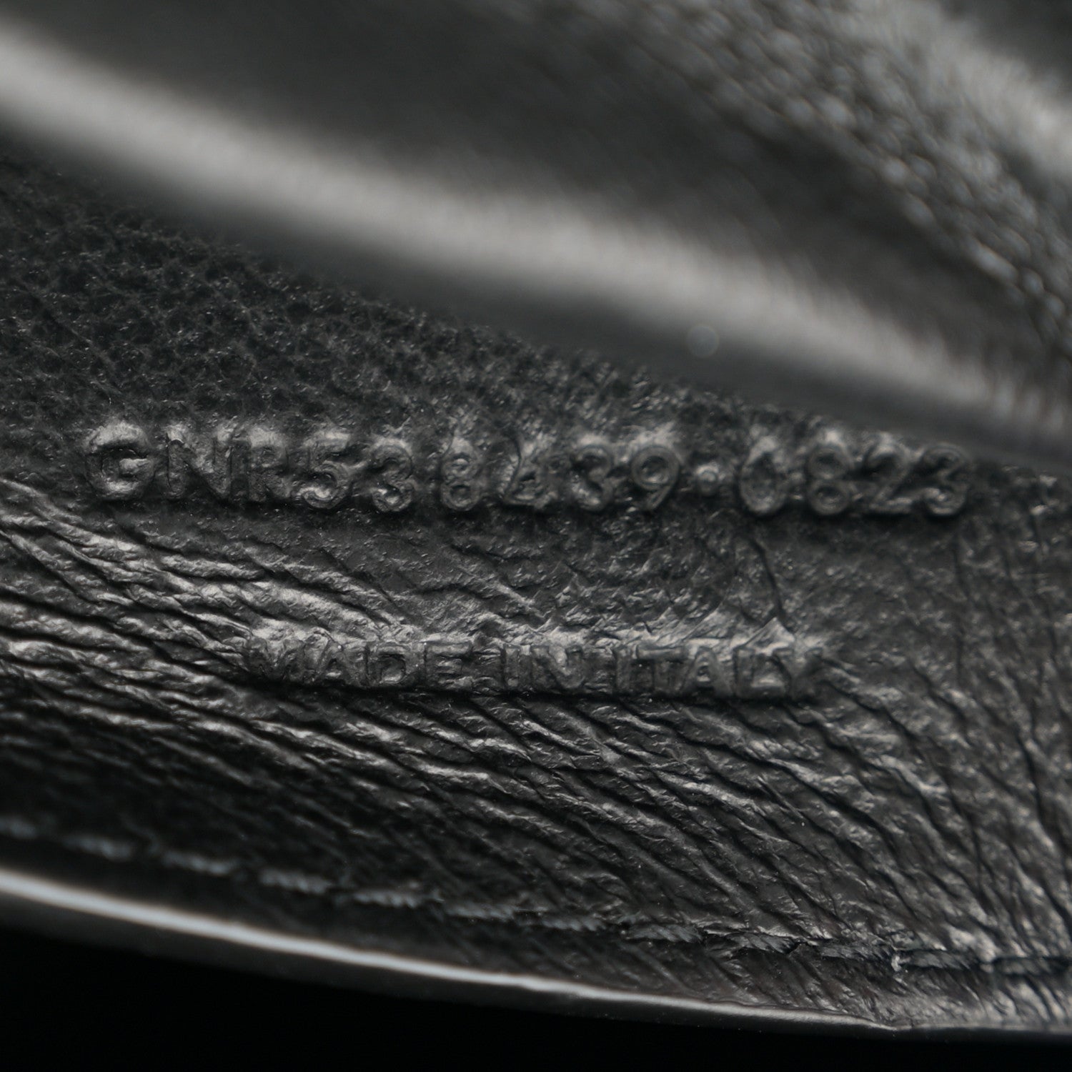 Saint Laurent Patent Calfskin Matelasse Monogram Small Vicky Chain Bag Black 7 of 11