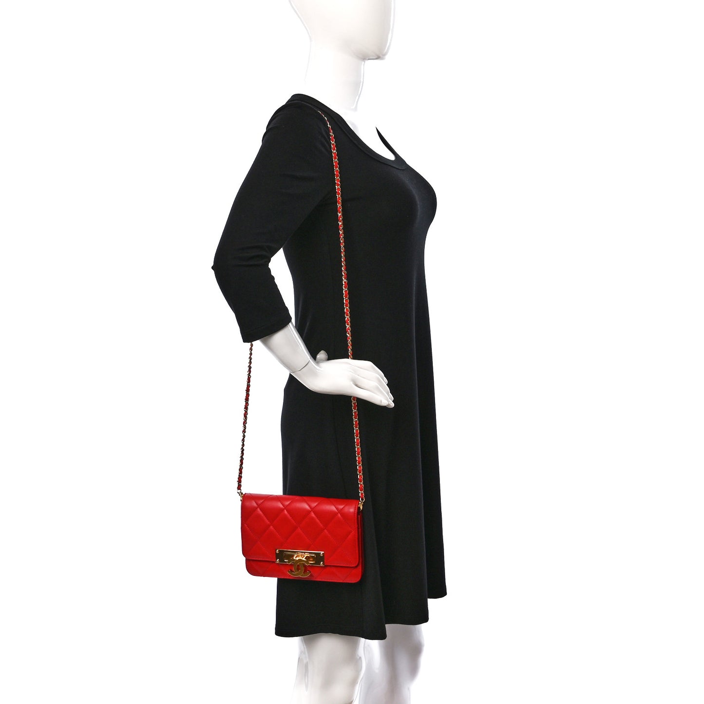 Lambskin Quilted Golden Class Wallet on Chain WOC Red