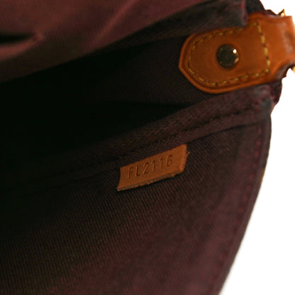 Louis Vuitton Monogram Favorite MM 7 of 13
