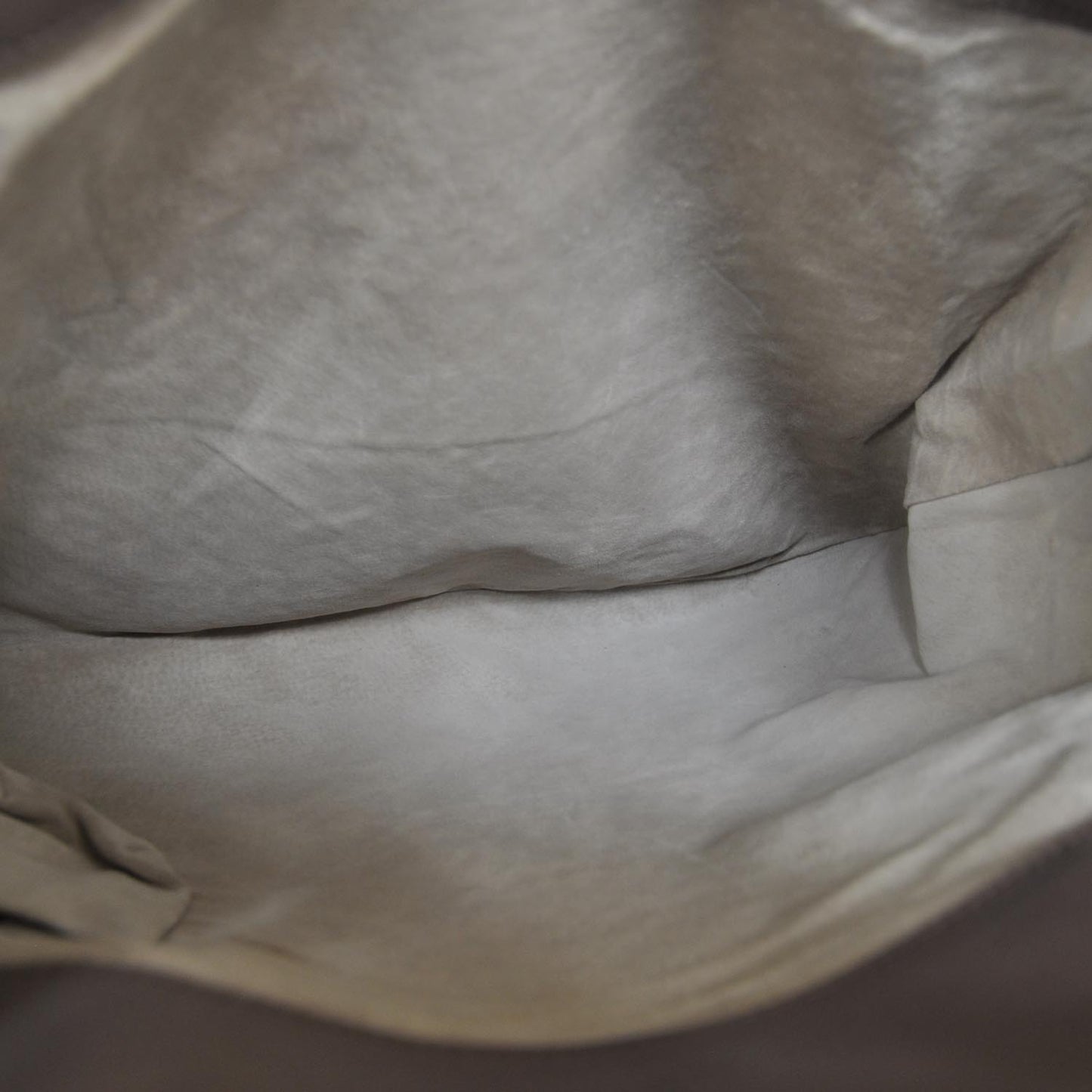 Vitello Shine Tote Fumo