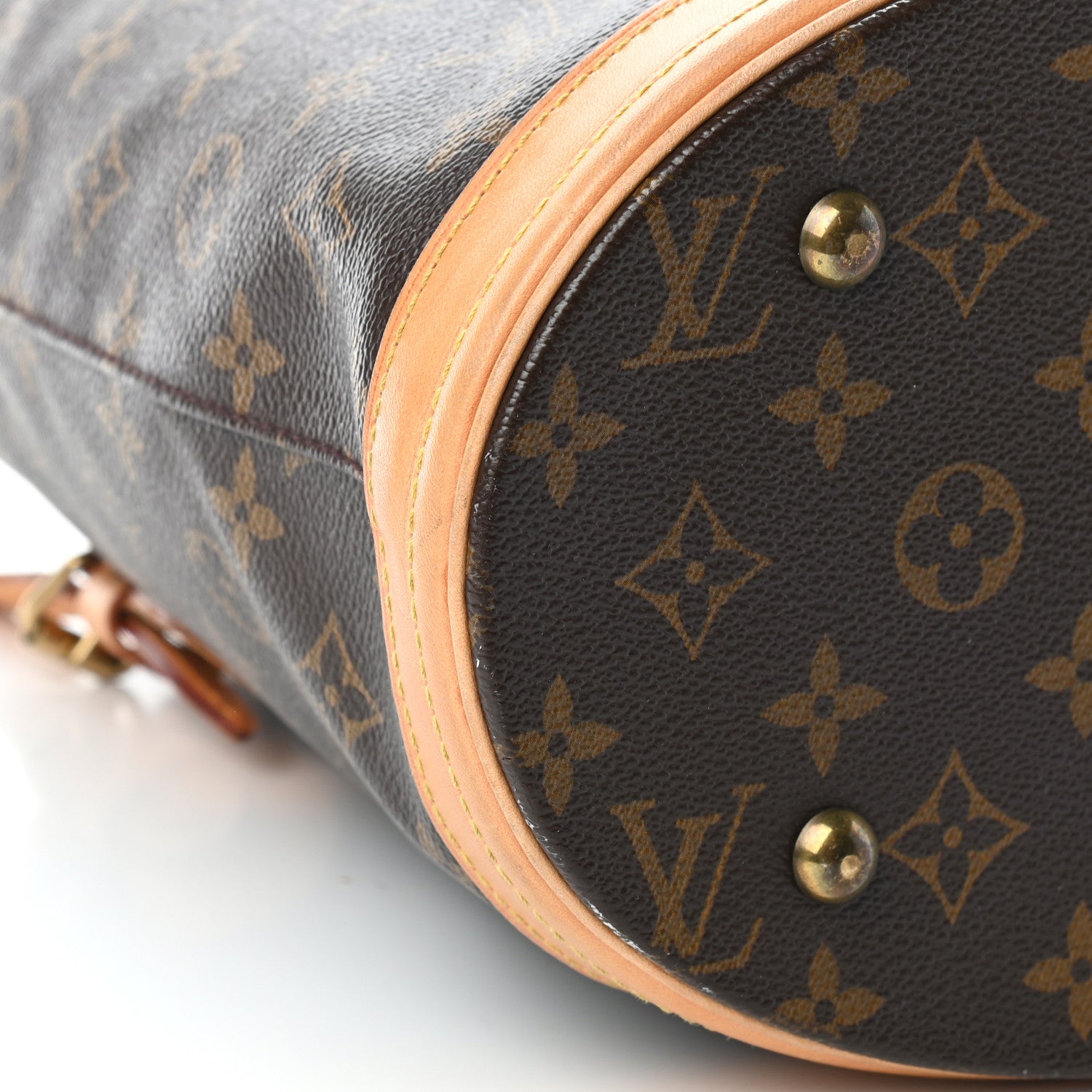 Louis Vuitton Monogram Petit Bucket 23 8 of 9