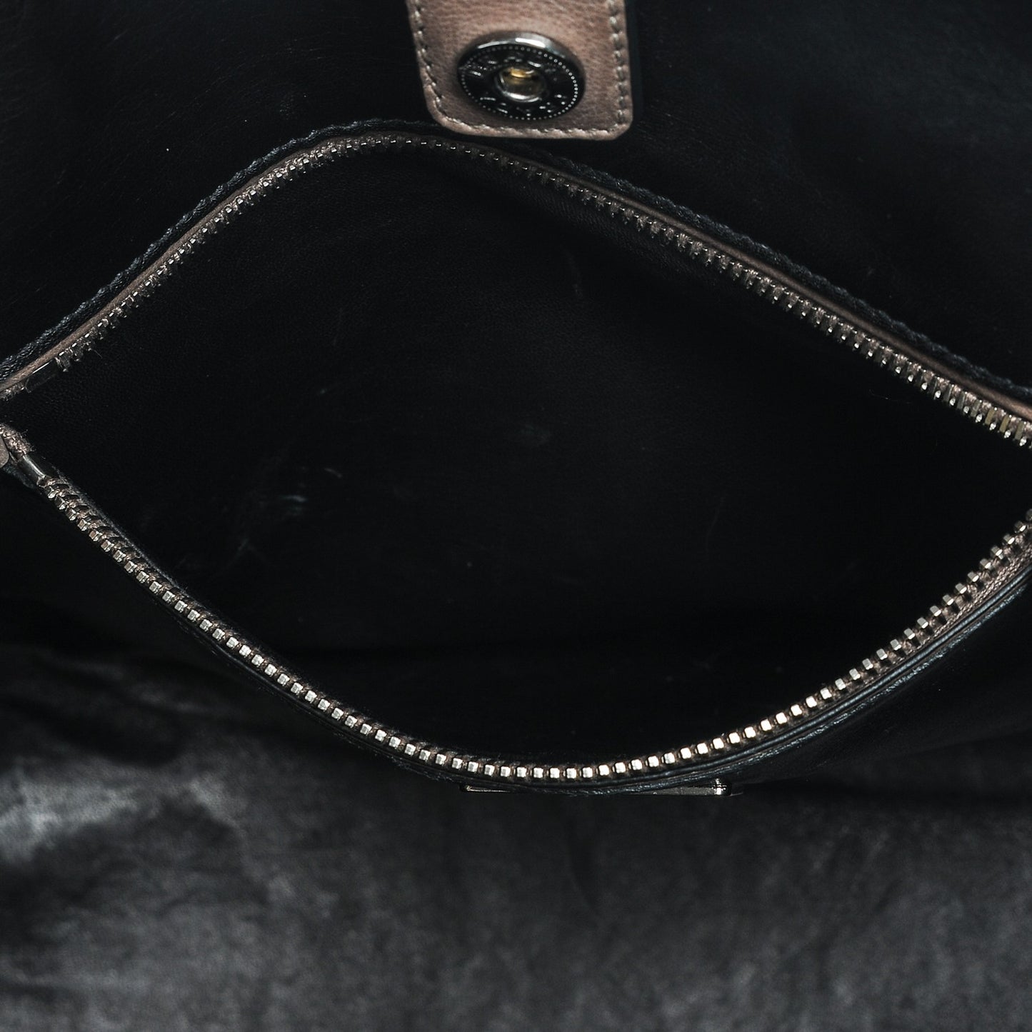 Glace Calf Twin Pocket Tote Argilla