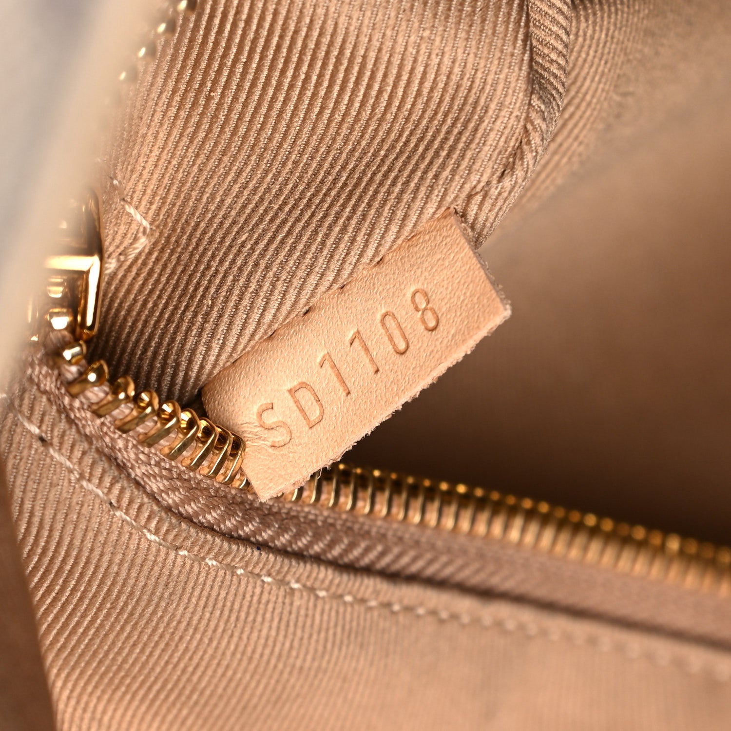 Louis Vuitton Damier Azur Graceful PM Beige 7 of 26