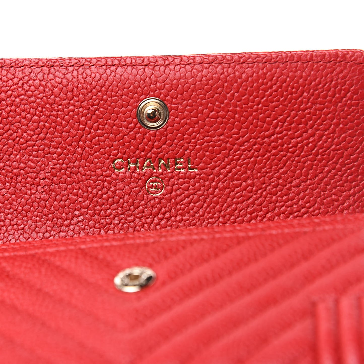 Caviar Chevron Quilted Boy Flap Card Holder Red